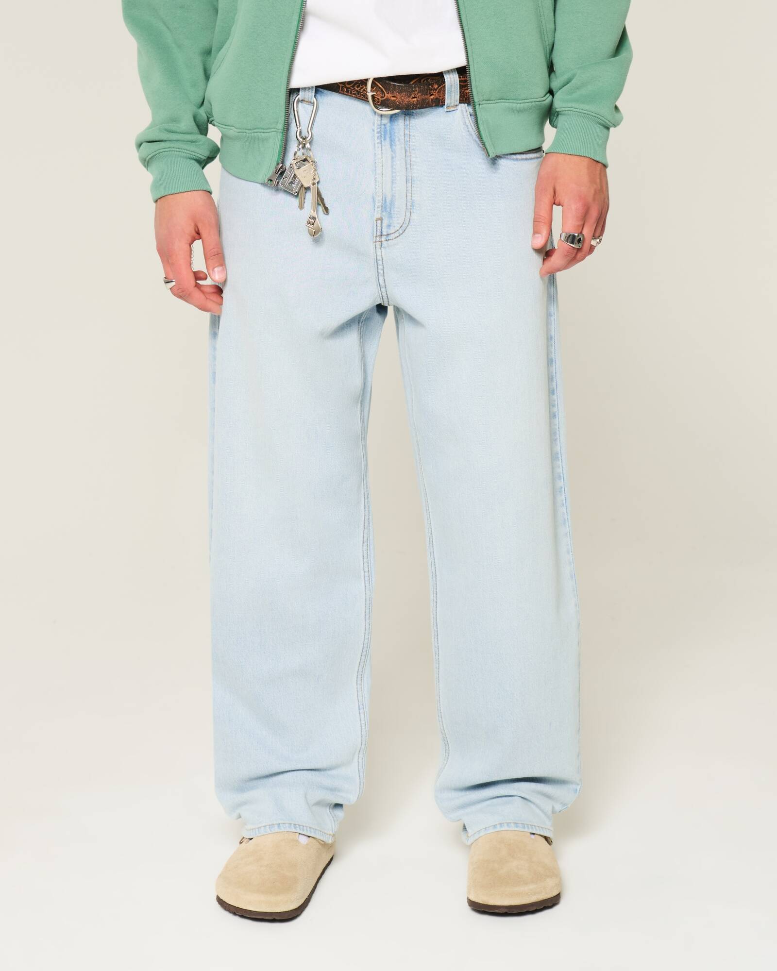 Medium Wash Skater Baggy Jeans