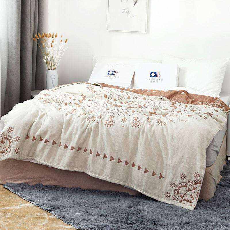 Chic Mandala Reversible Flower Cotton Quilt