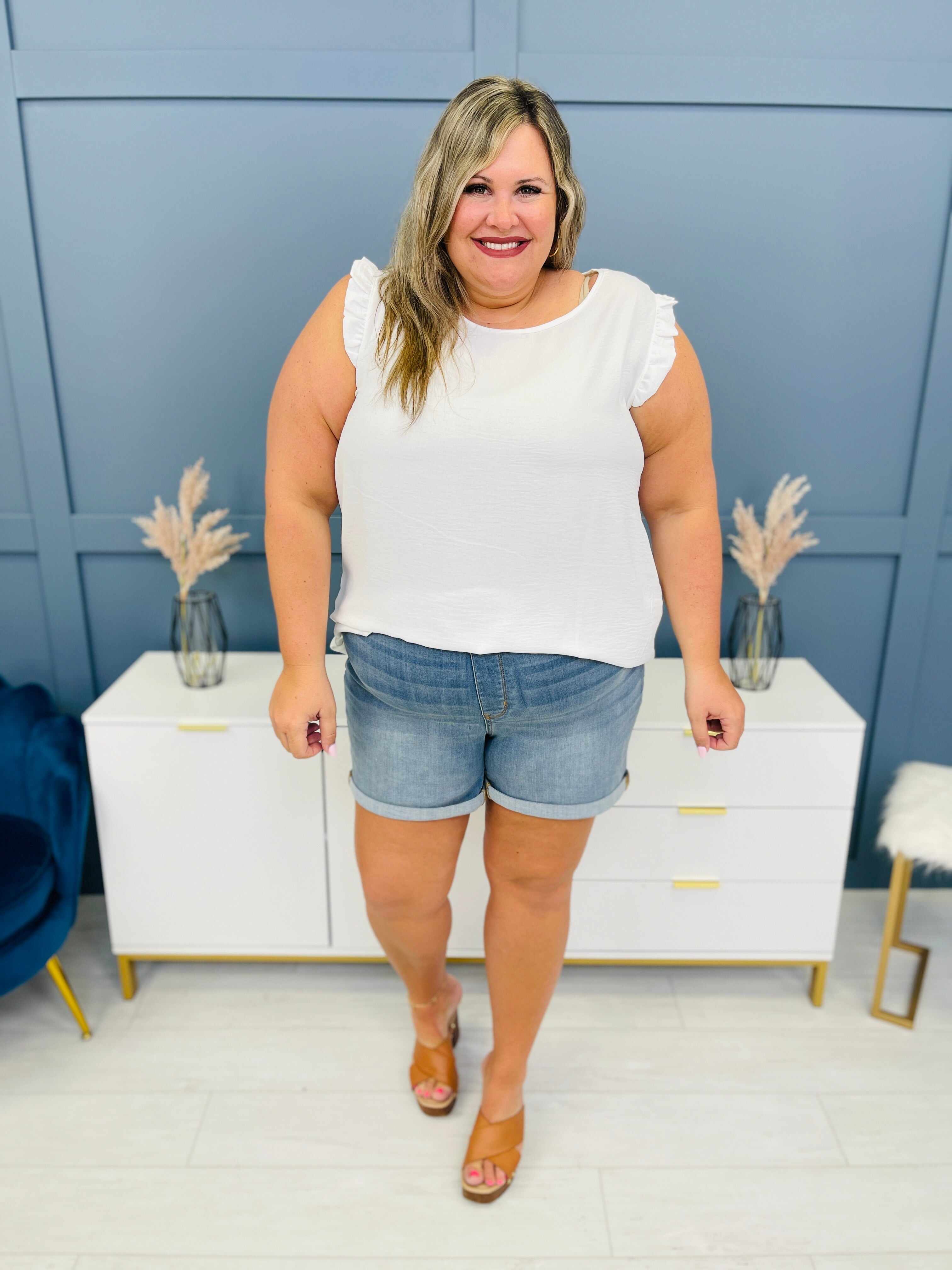 REG/CURVY Pull Ahead Pull On Elastic Waistband Shorts