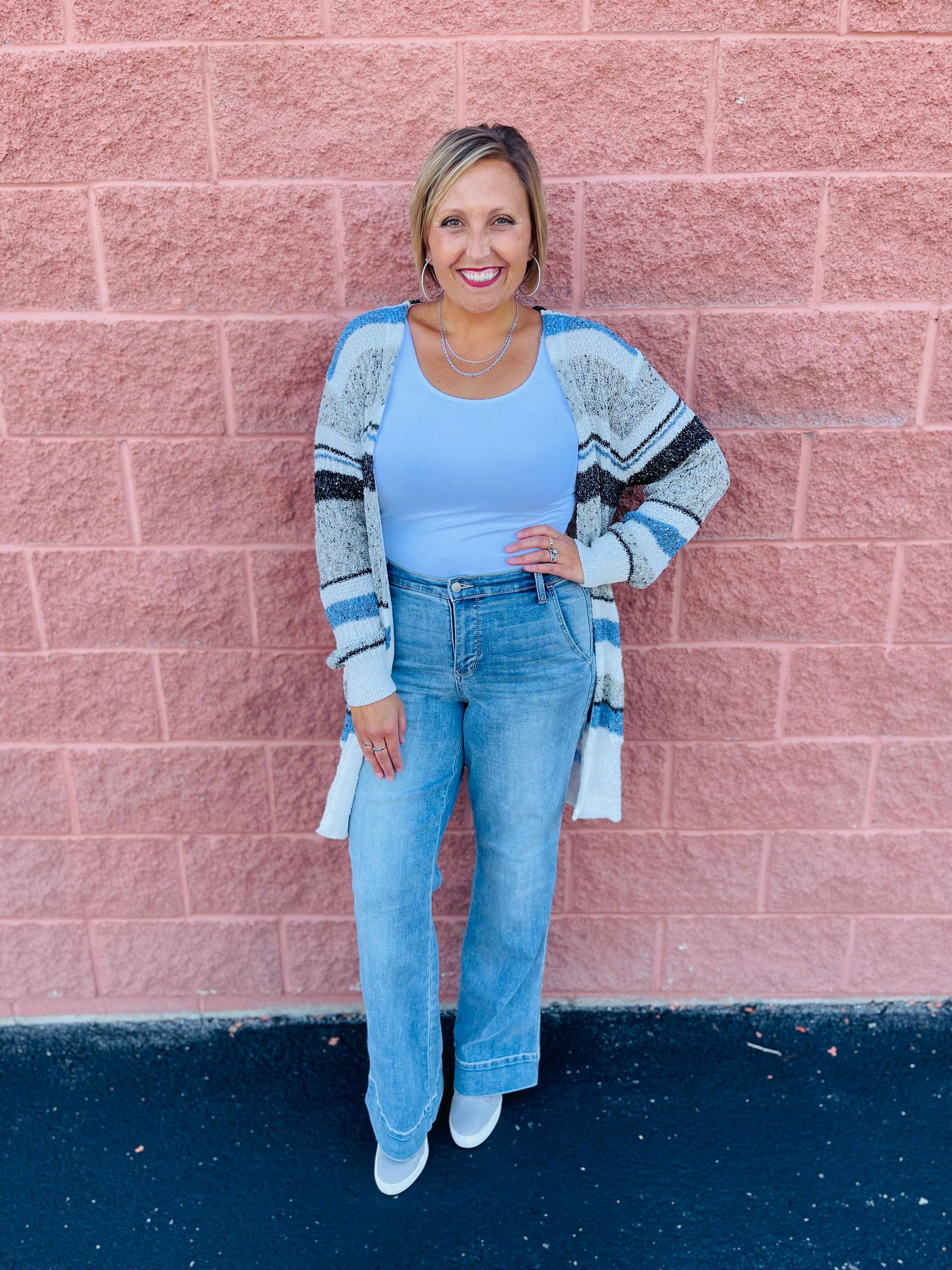 Plus/Reg Do It Again Mid-Rise Wide Leg Jeans