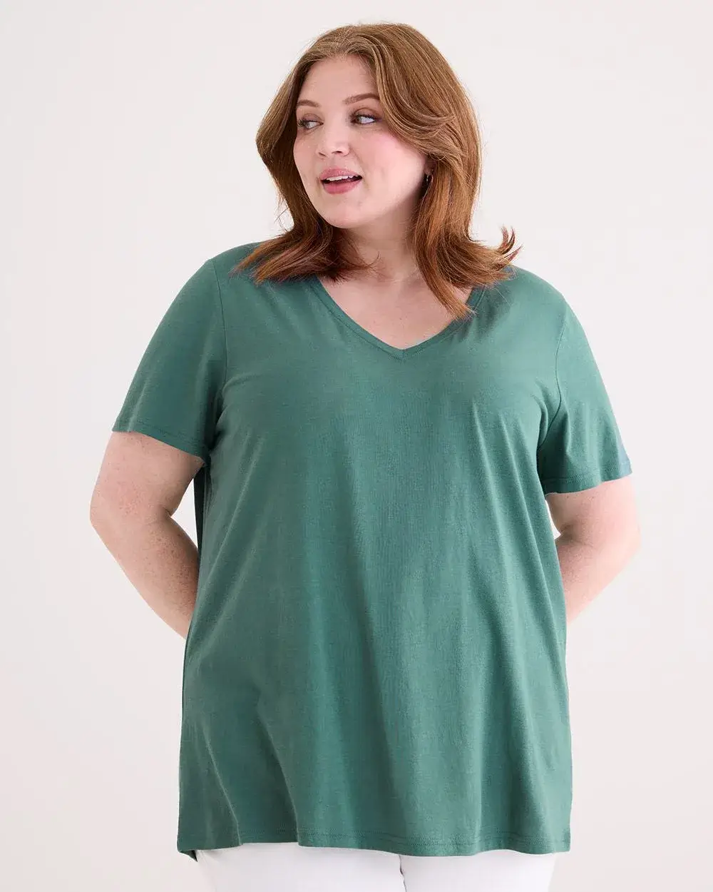 Boyfriend-Fit V-Neck Tee - PENN. Essentials