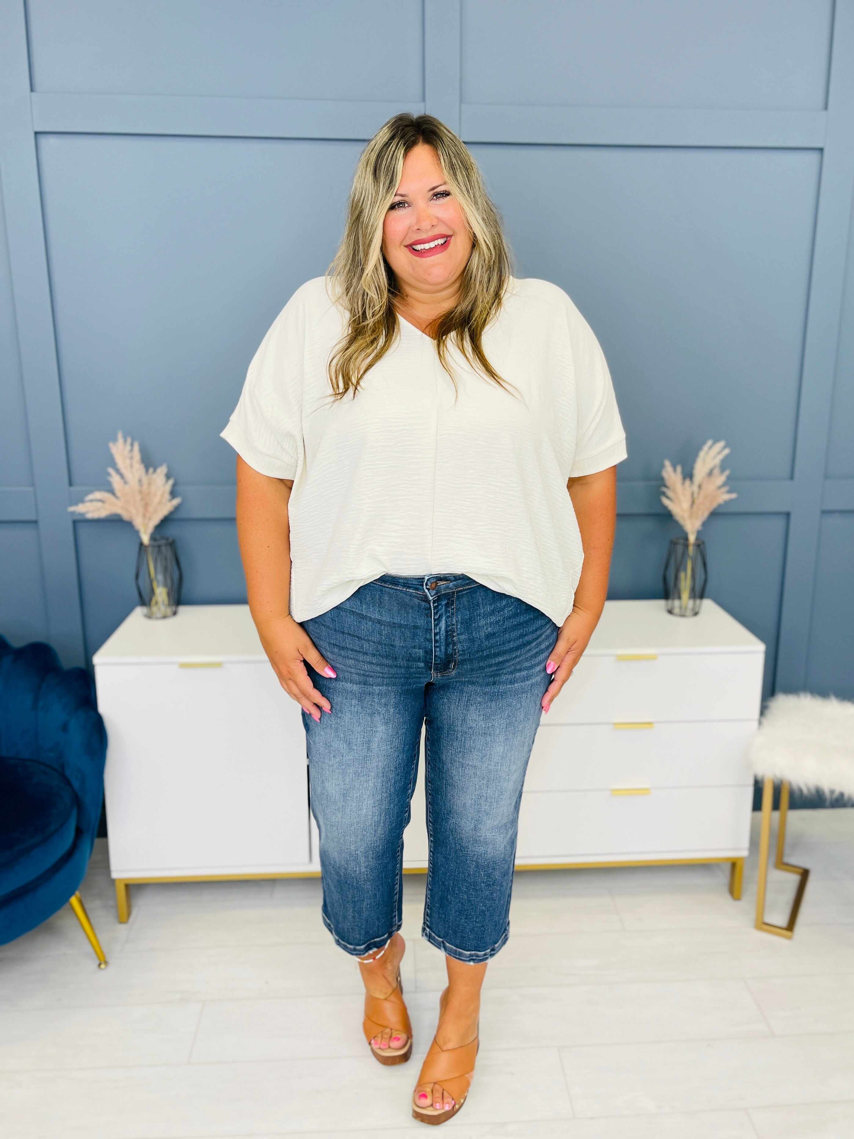 REG/CURVY Wide Eyed Cropped Wide Leg Jeans