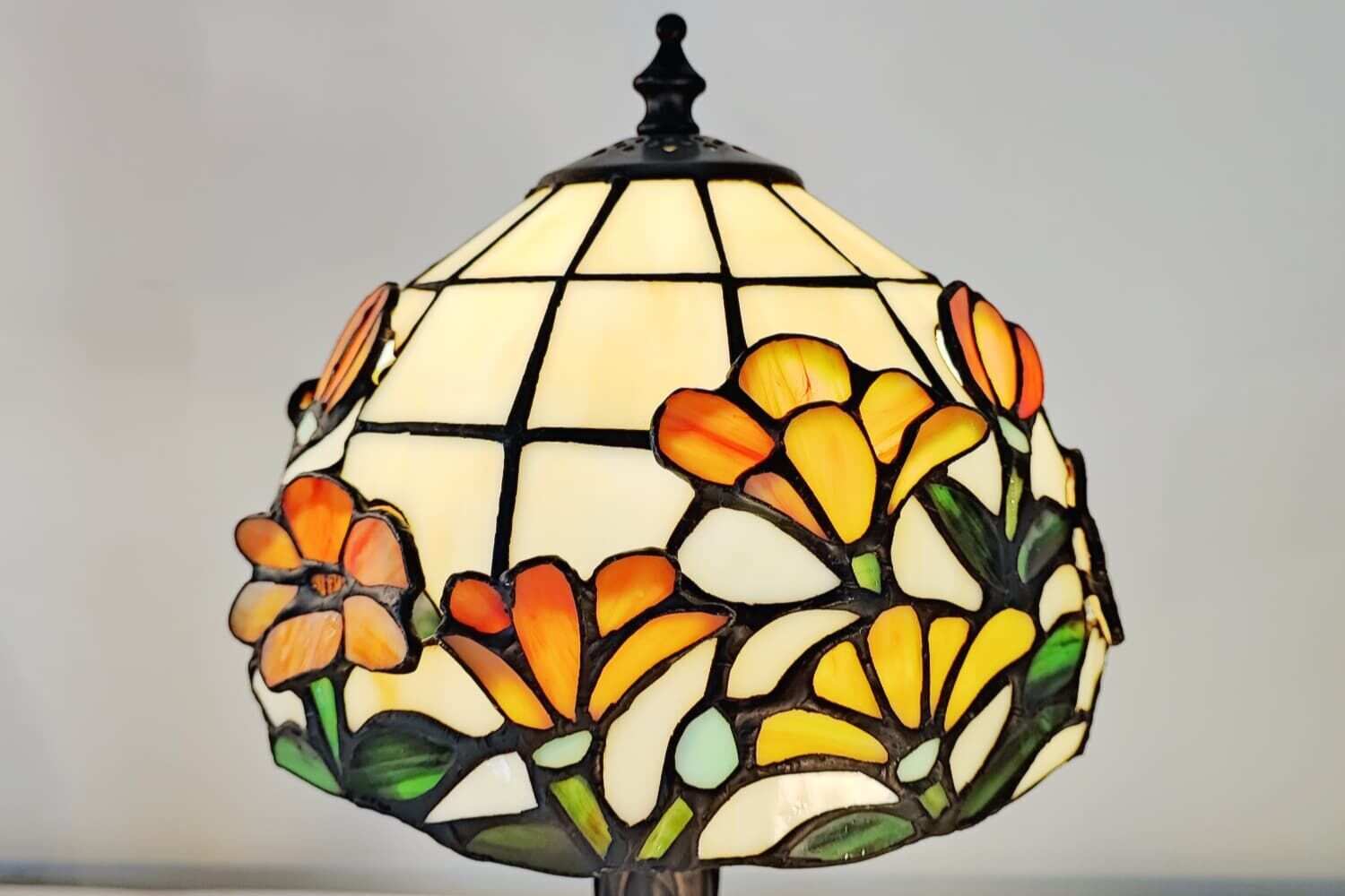 Floral Tiffany Abatjour with Raised Glass, 20cm