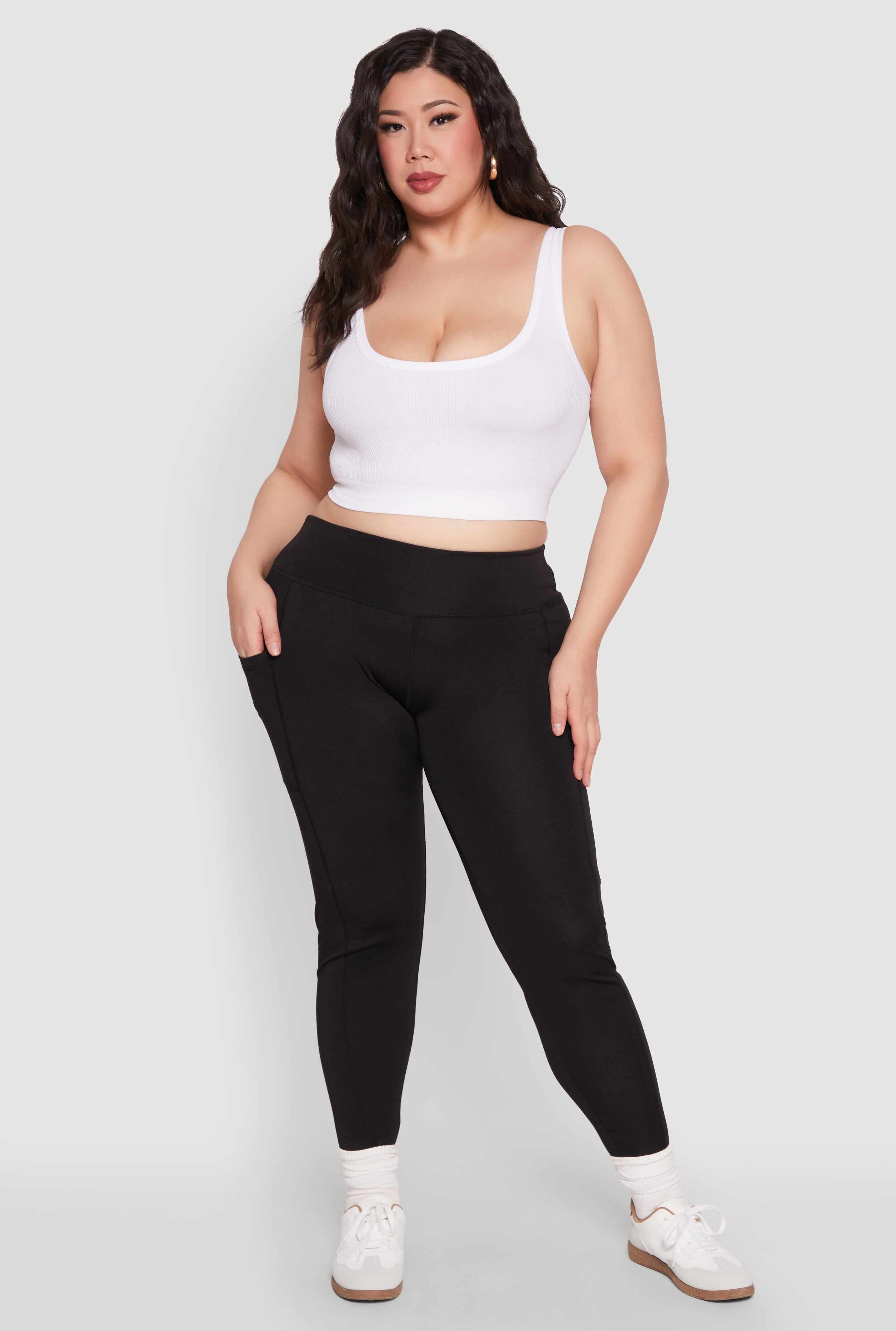 Plus Size Side Pocket Leggings