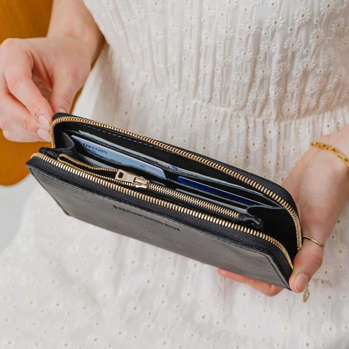 Accordion Zip Wallet