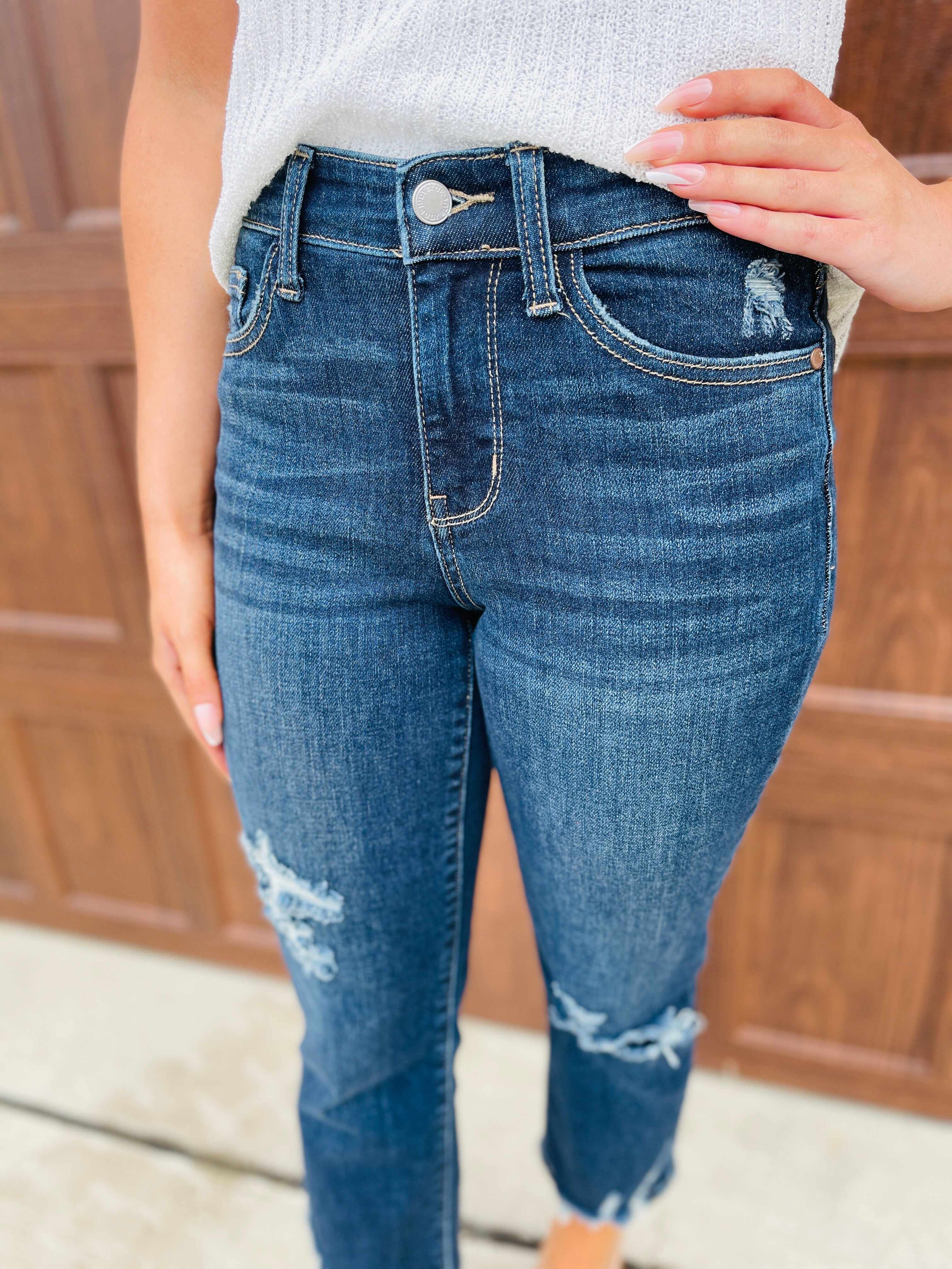 REG/CURVY Can't Crop Me Straight Jeans
