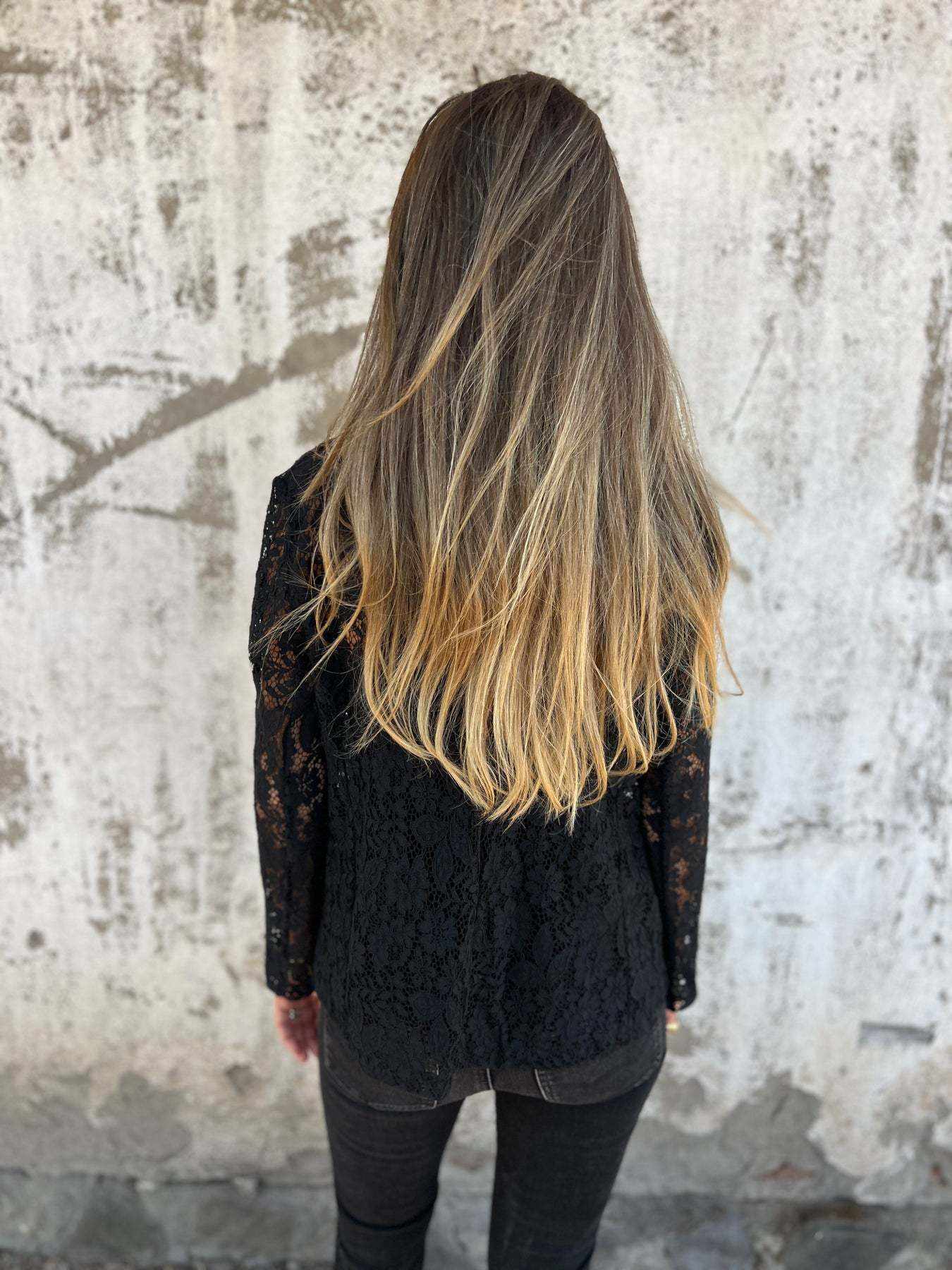 Blazer made of continuous lace mesh