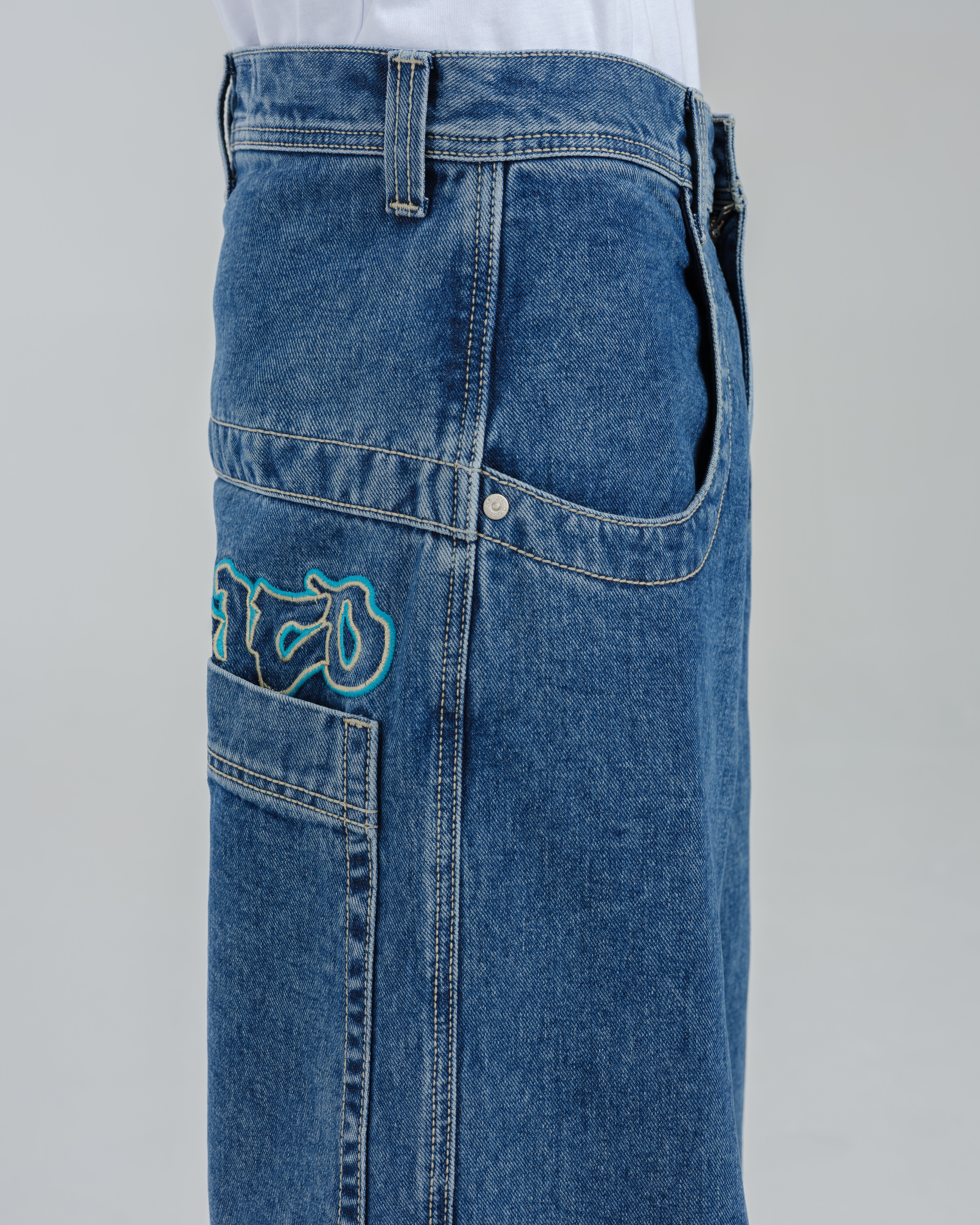 Artistical Uprising. 26