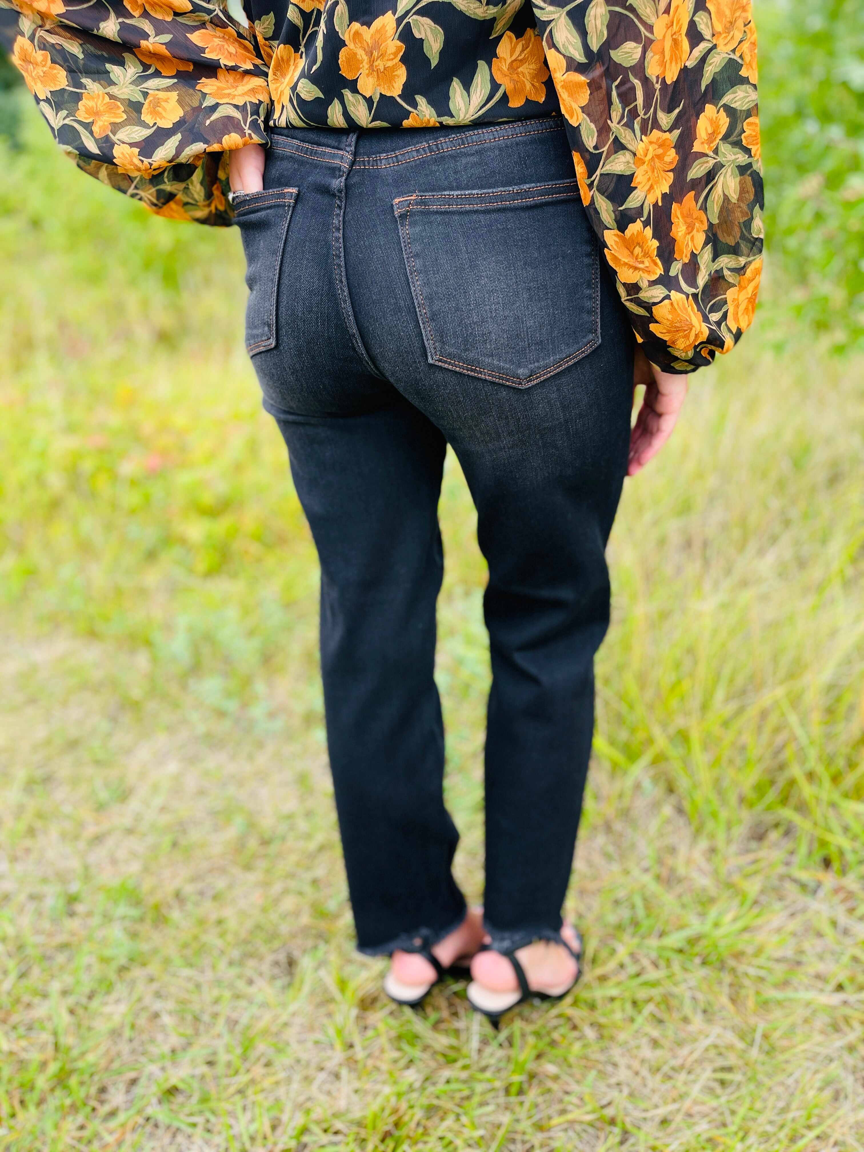 PLUS/REG Play It Straight Leg Jeans