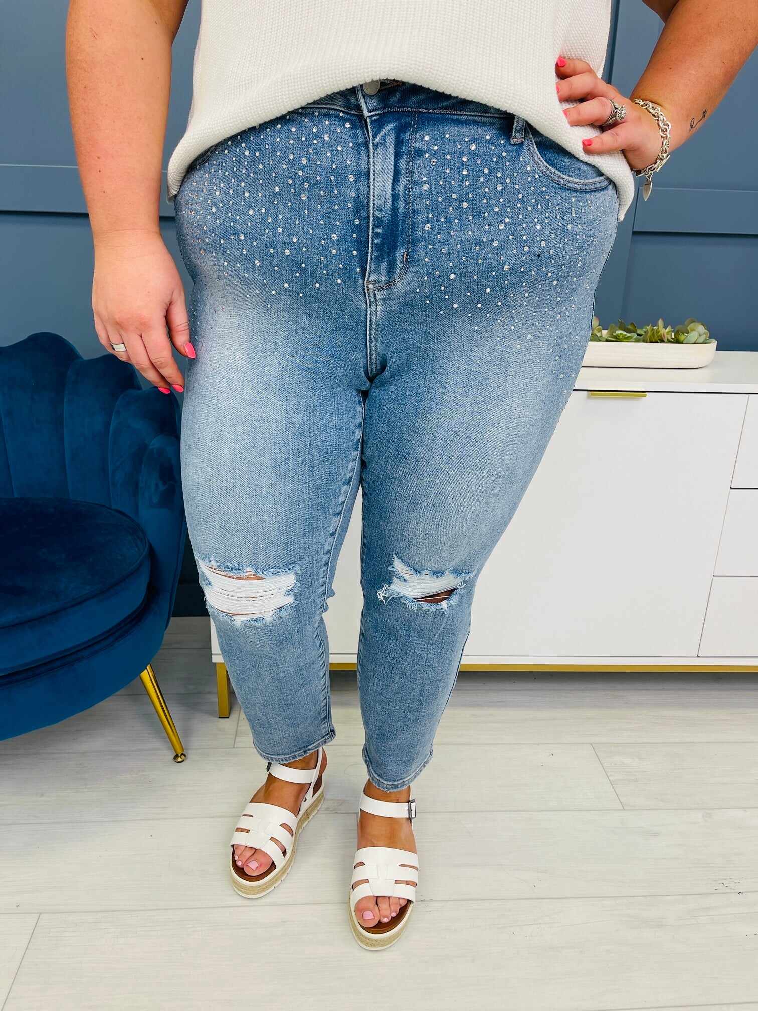 REG/CURVY Shine Bright Like a Diamond Rhinestone Straight Jeans