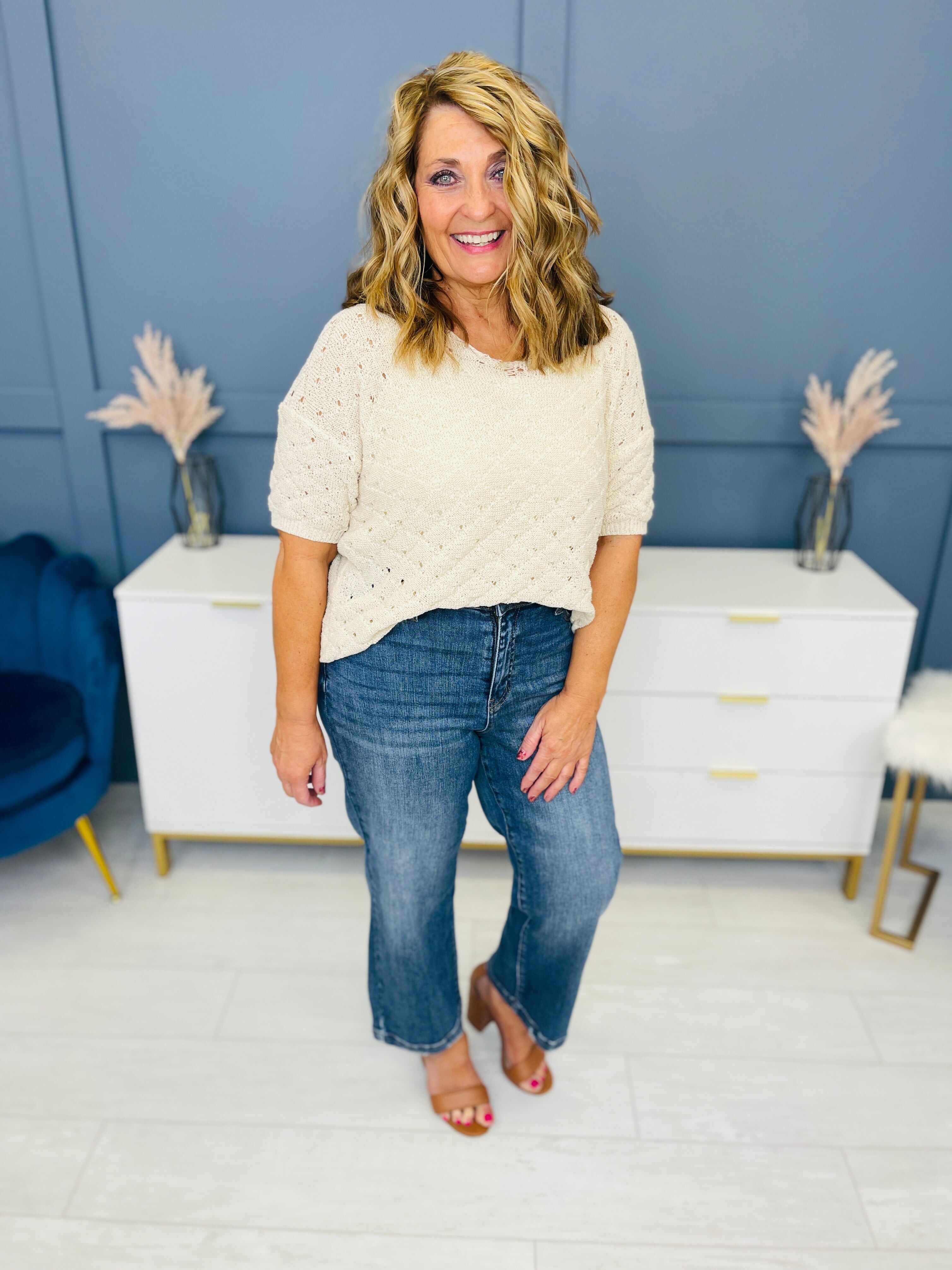 REG/CURVY Wide Eyed Cropped Wide Leg Jeans