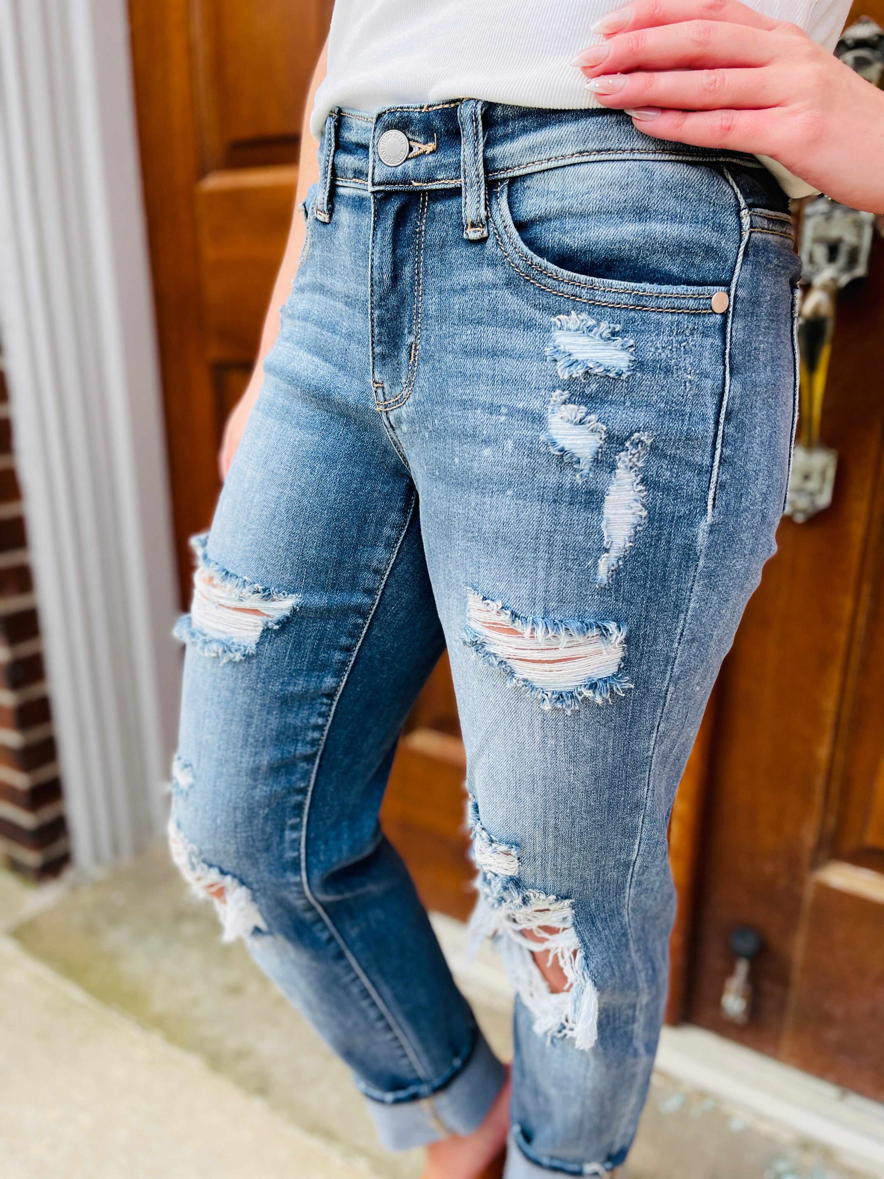 Restock! REG/CURVY Somewhere On a Bleach Mid Rise Boyfriend Jeans