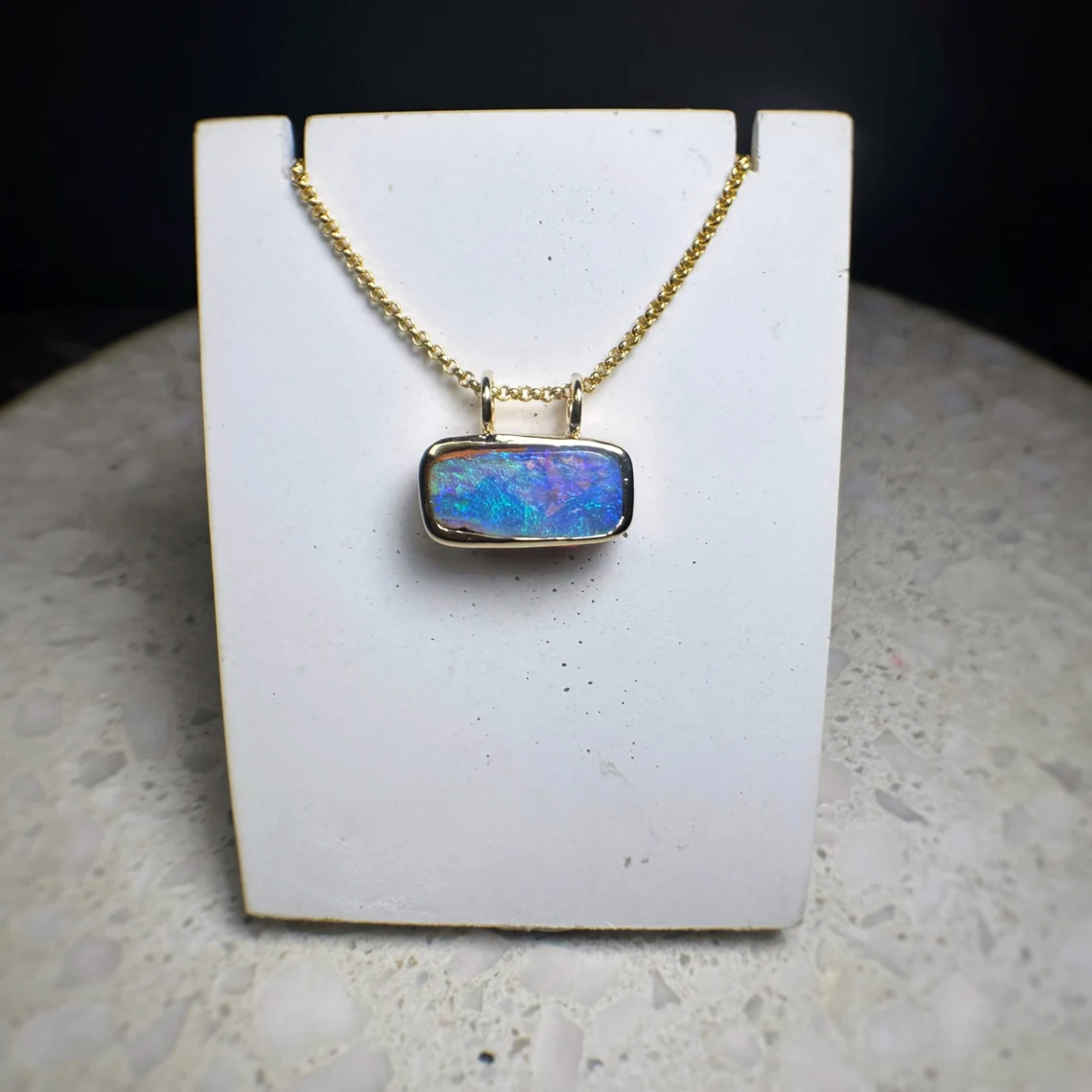 Crystal Pipe Opal Necklace 9ct Gold