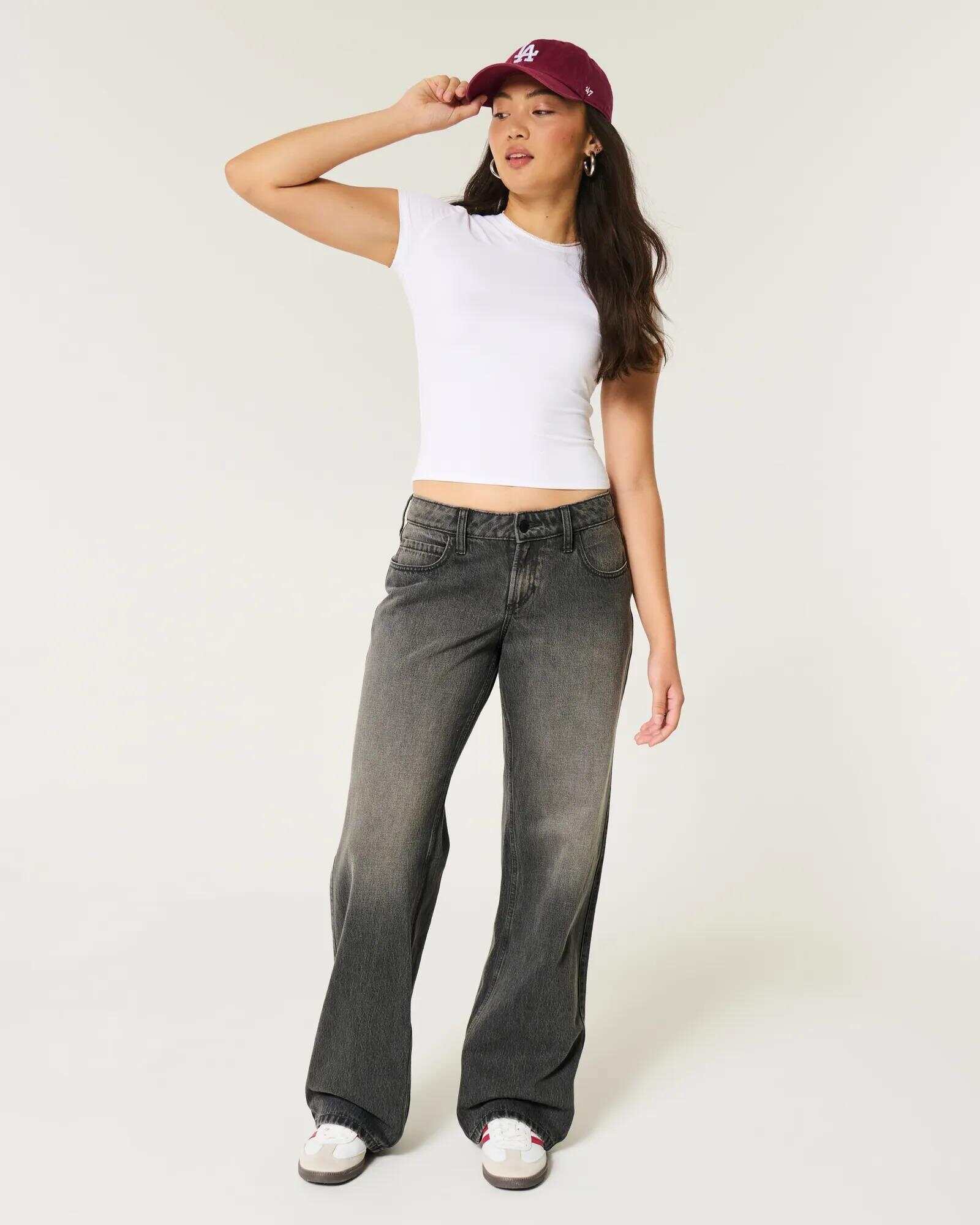 Curvy Low-Rise Light Wash Baggy Jeans