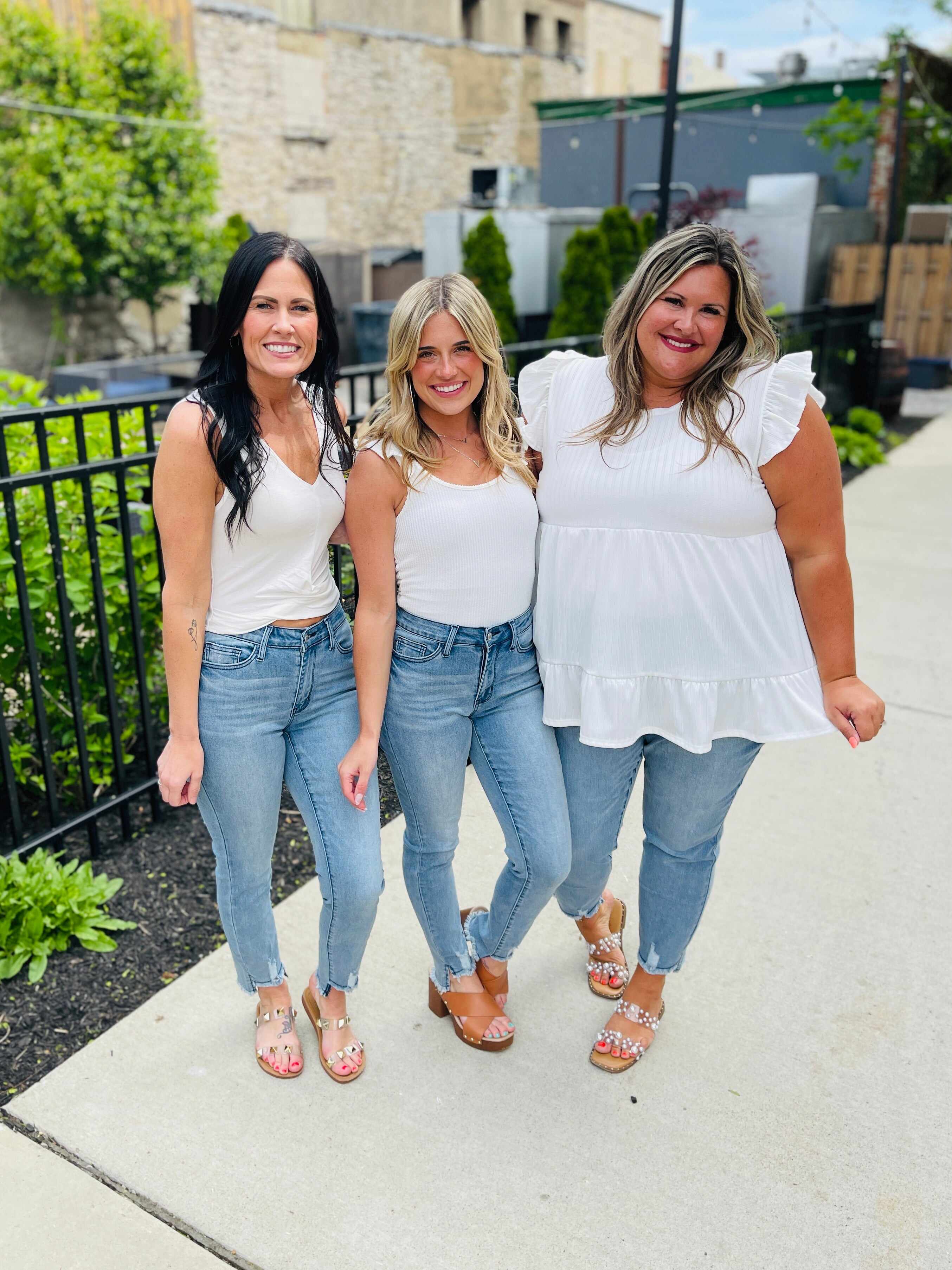 REG/CURVY Cool Kids Sustainable Cooling Relaxed Jeans