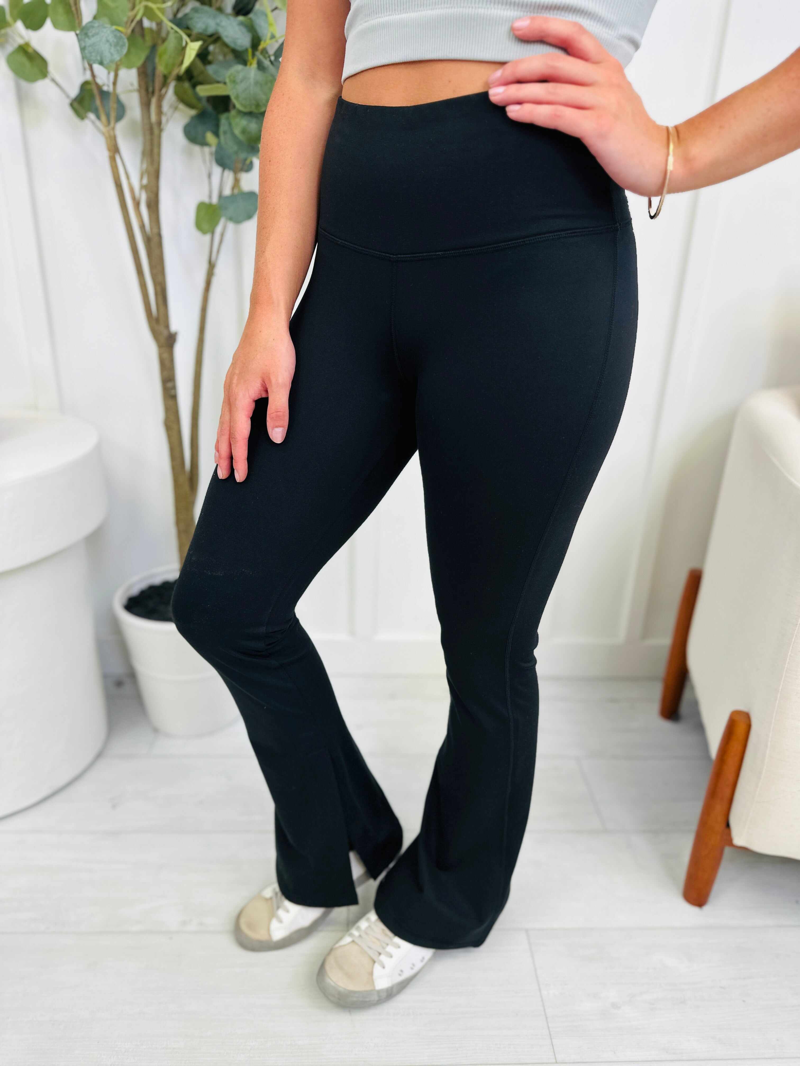 REG/CURVY Play The Game Flare Leggings- Multiple Colors!