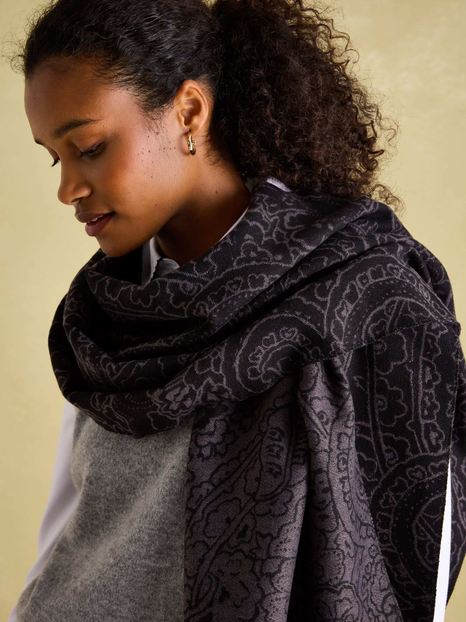 Elissa Black & Grey Double-Sided Jacquard Scarf