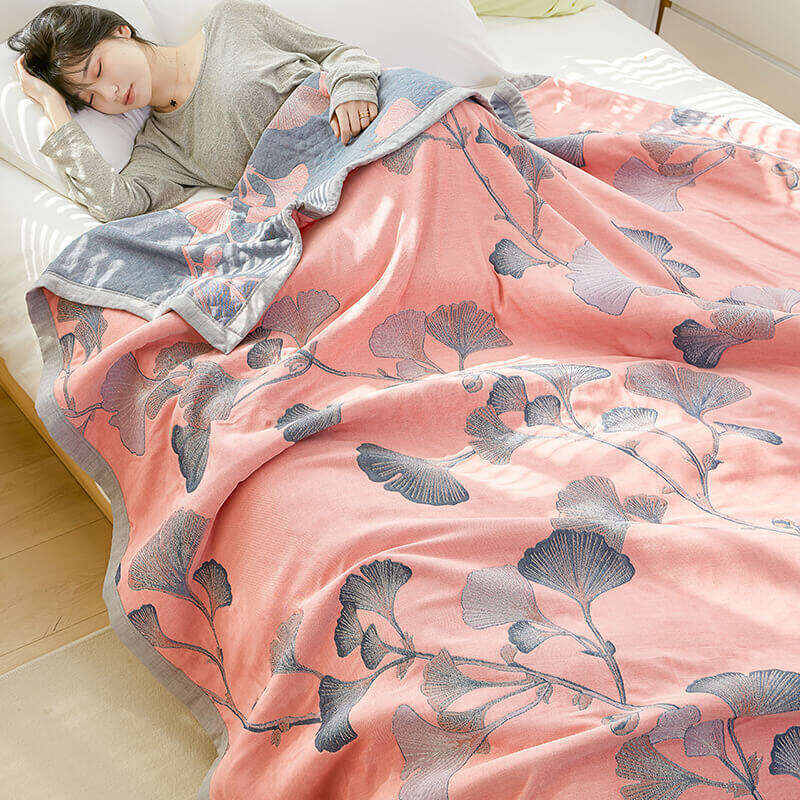 Ginkgo Leaf Cotton Gauze Reversible Quilt