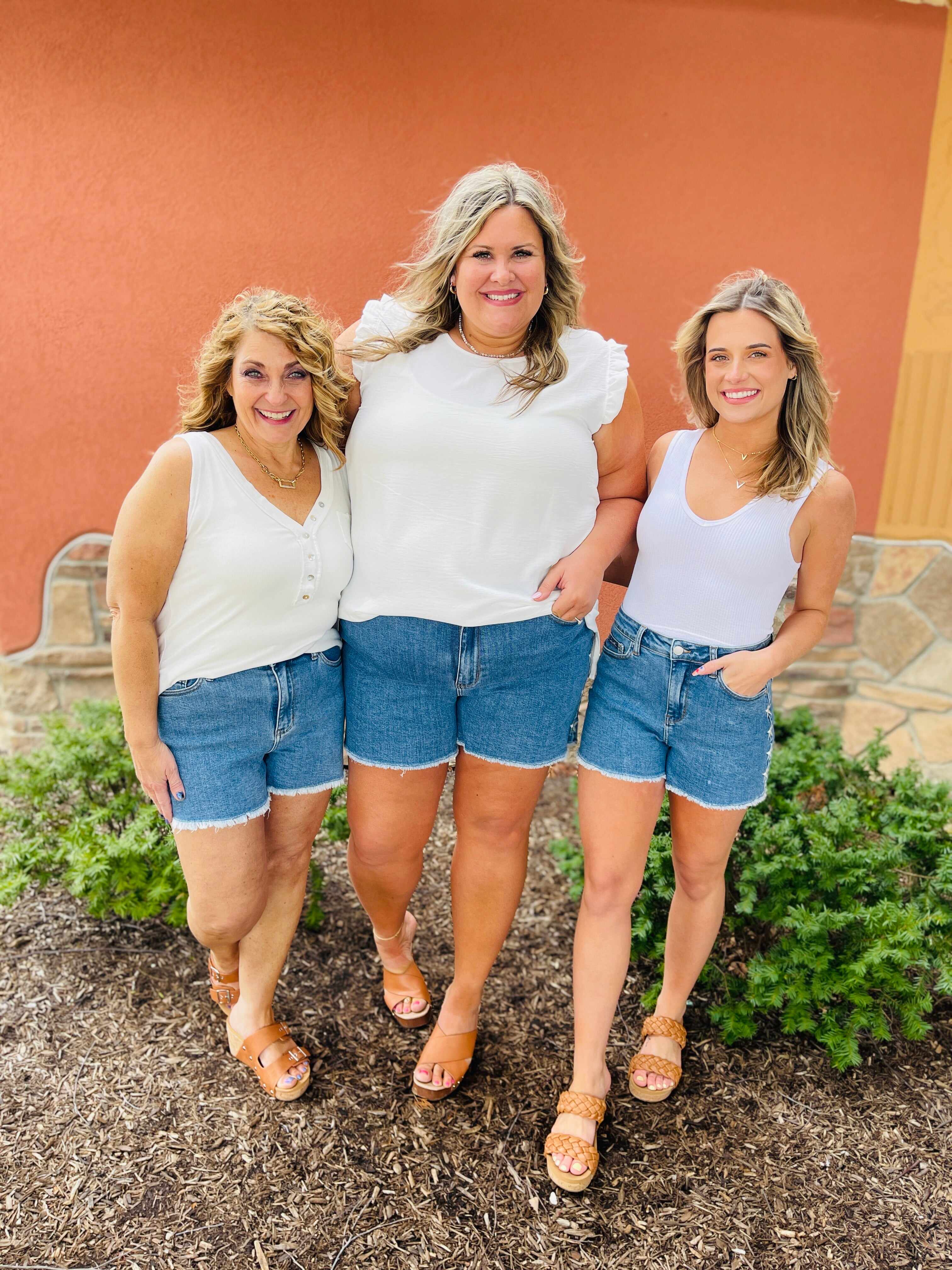 REG/CURVY Starstruck Cutoff Shorts