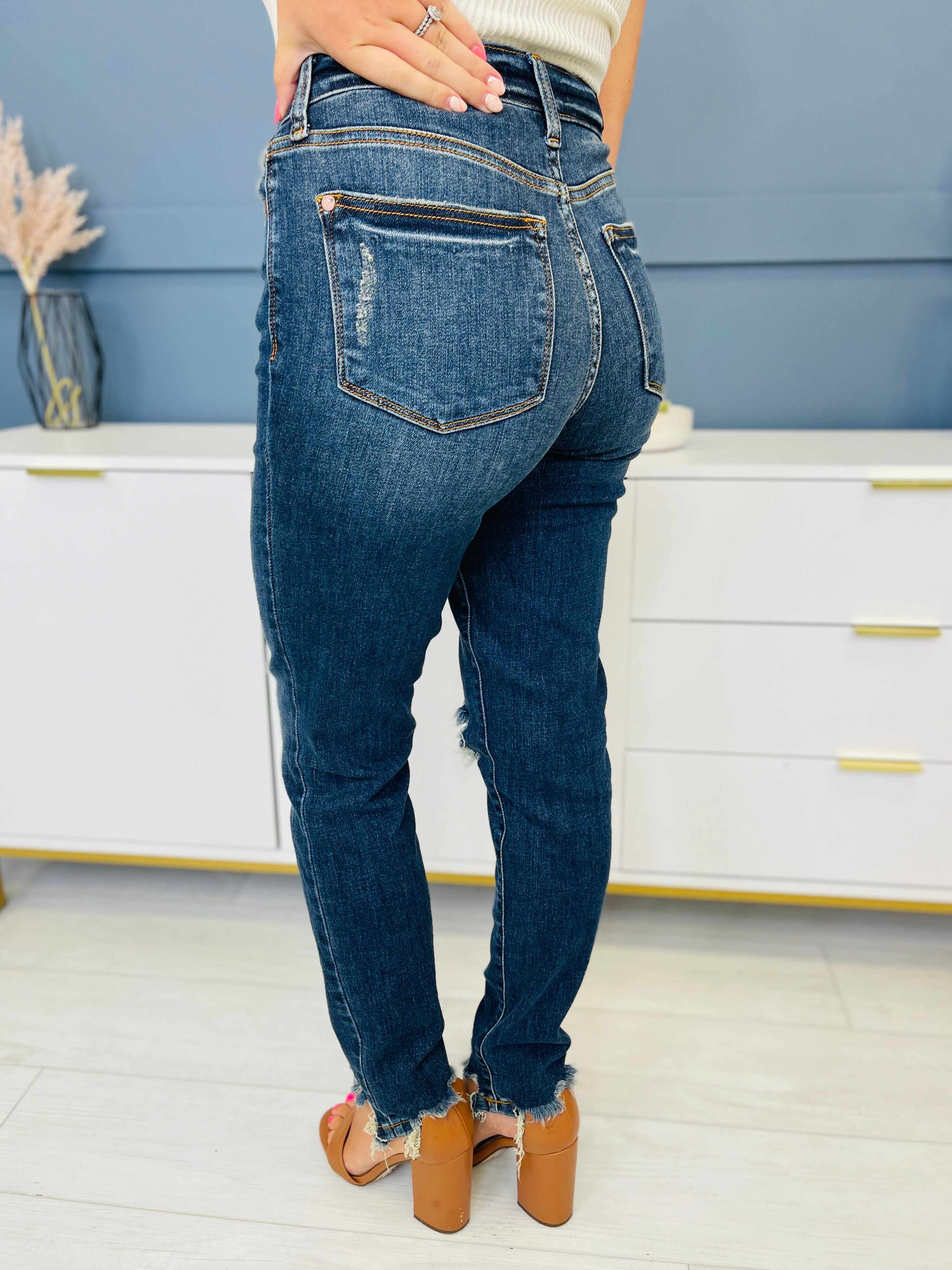 REG/CURVY In Your Dreams Relaxed Fit Jeans