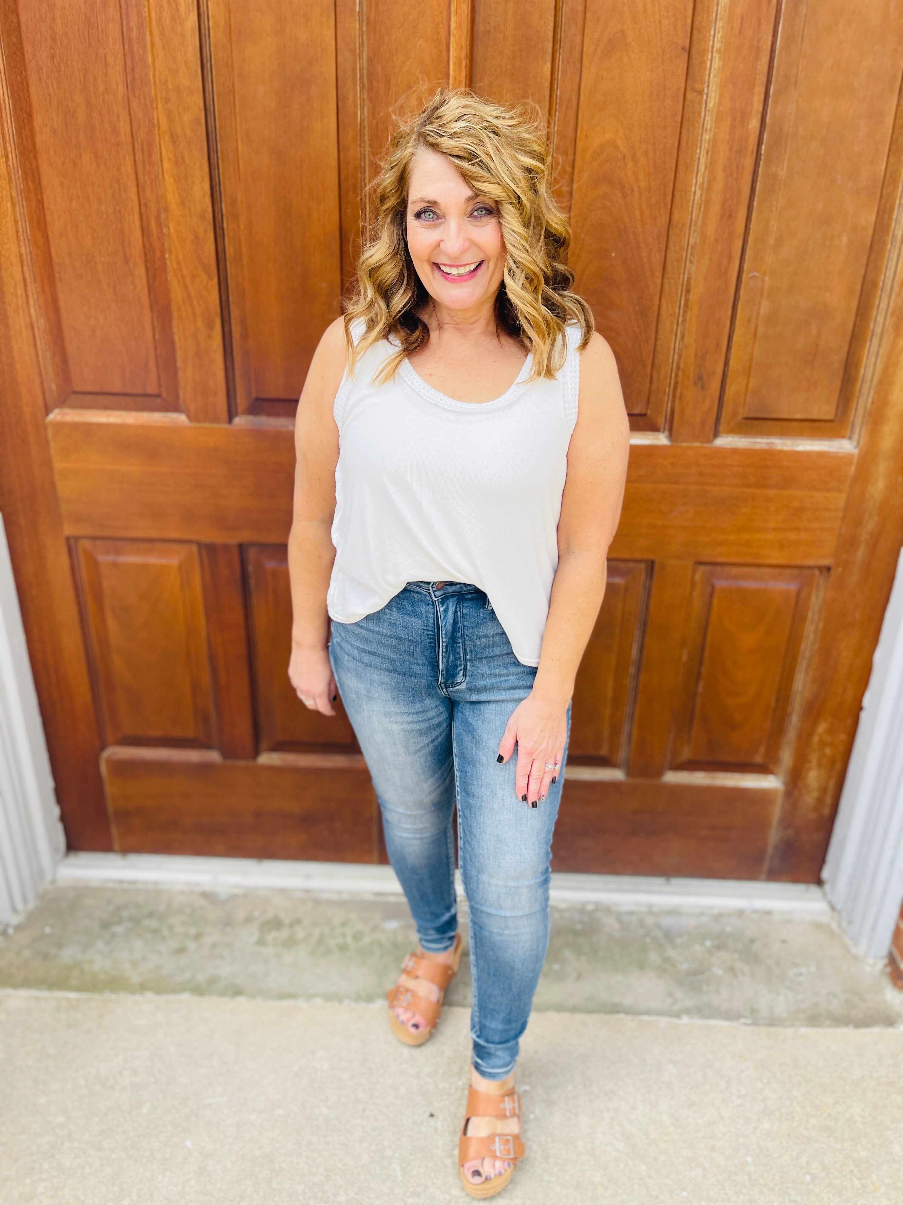 Tummy Control Skinny Jeans in Reg/Curvy Total Infatuation Restock