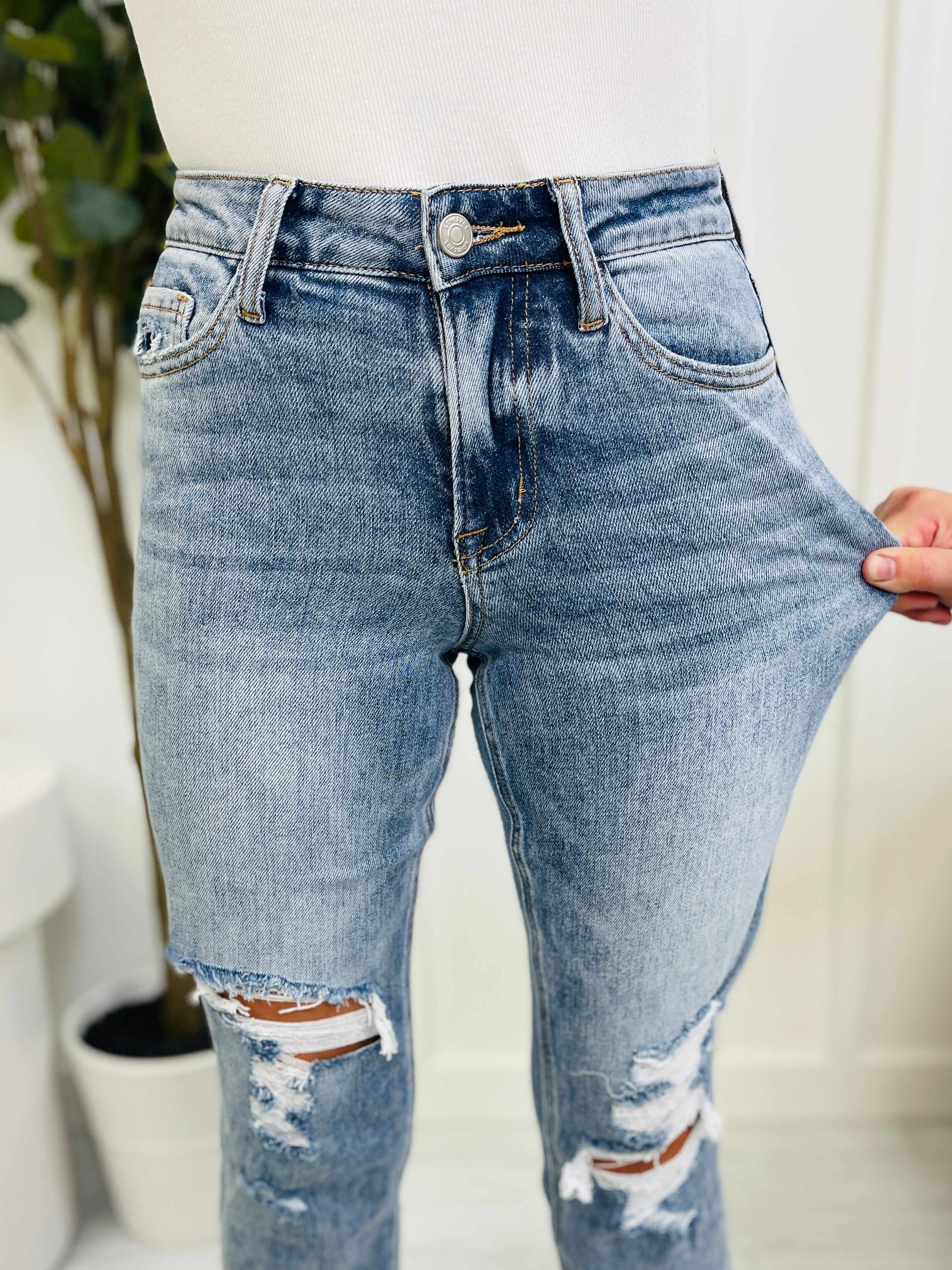 Lovervet REG/CURVY Don't Crop Me Cropped Straight Jeans