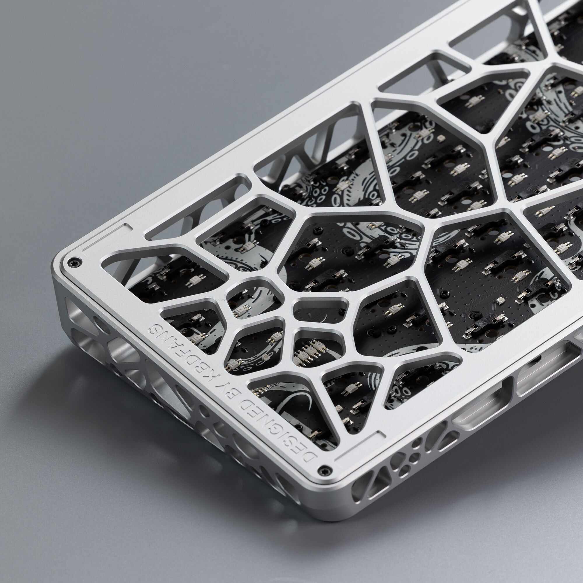 Ready To Use Holy80 Hotswap version with Lucy R2 keycaps