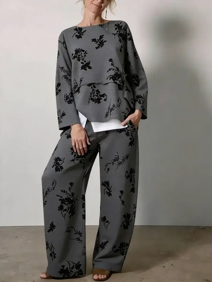 🔥Summer Arrivals🌟Women's Vintage Floral Print Cozy Cotton Top And Pants Two-piece Set.