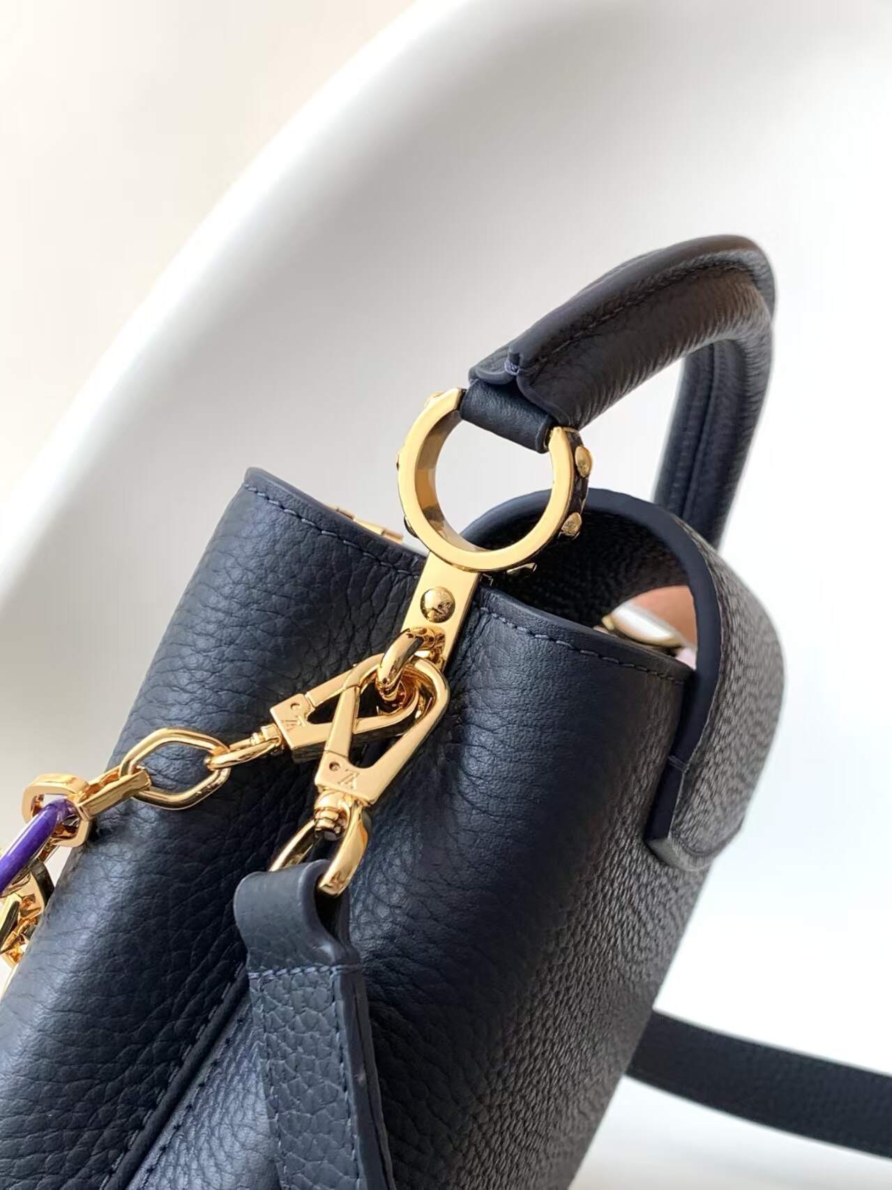 LV Capusines BB handbag shoulder bag with chain