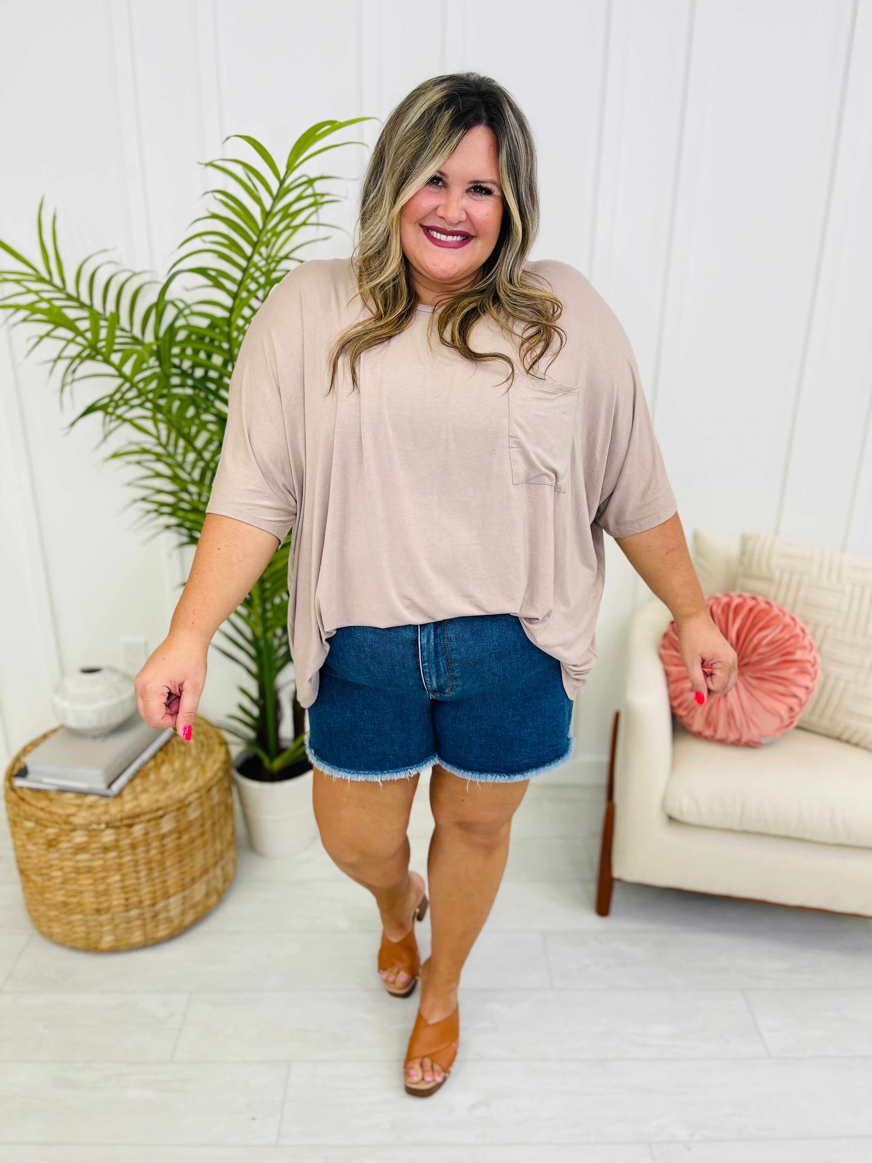 REG/CURVY Soak Up The Sun Cut Off Shorts