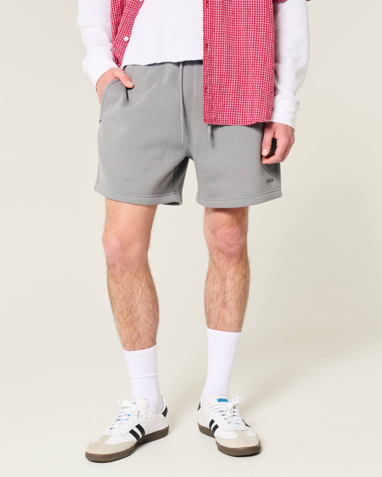 Mid-Thigh Camo Loose Fleece Shorts