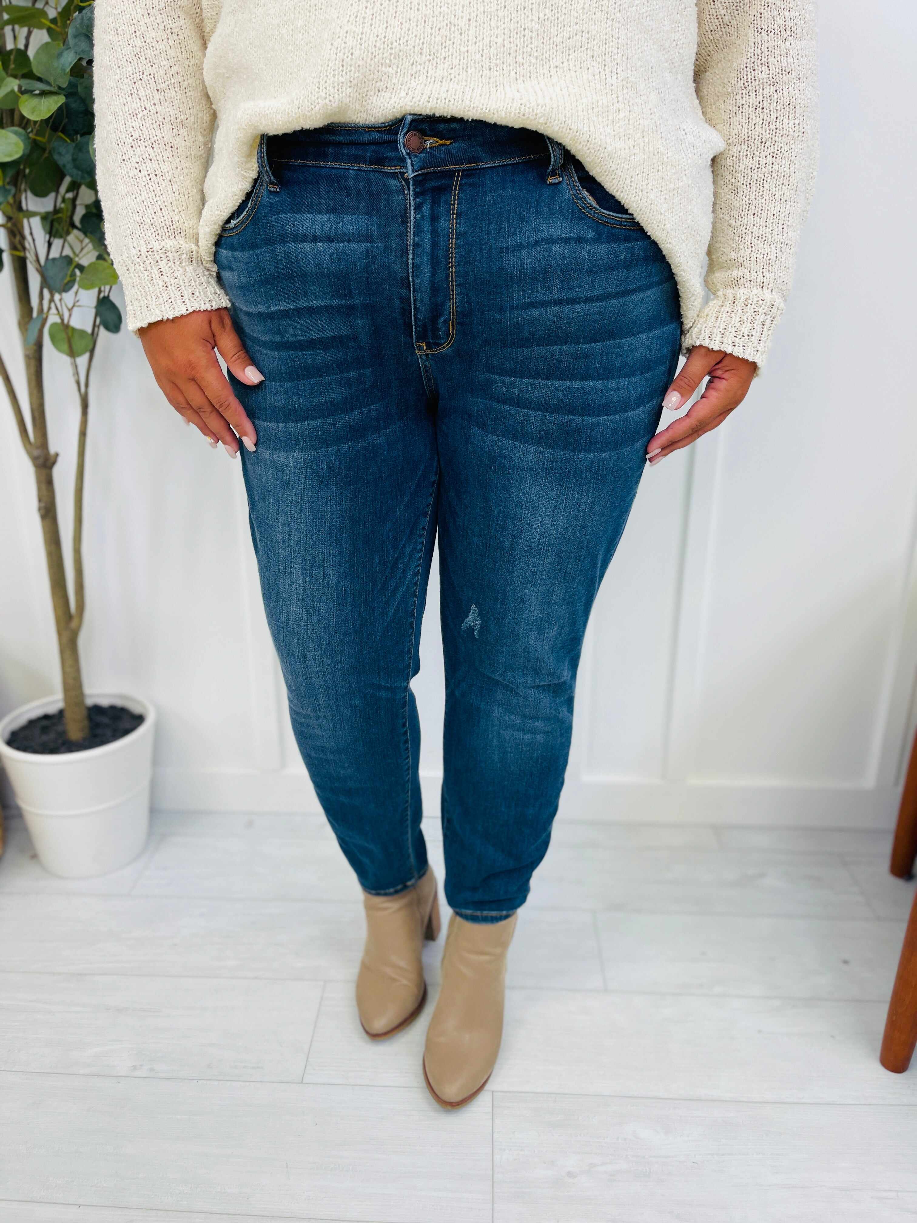 Mid Rise Plus/Reg Everyday Essential Relaxed Fit Jeans - Multiple Inseams!