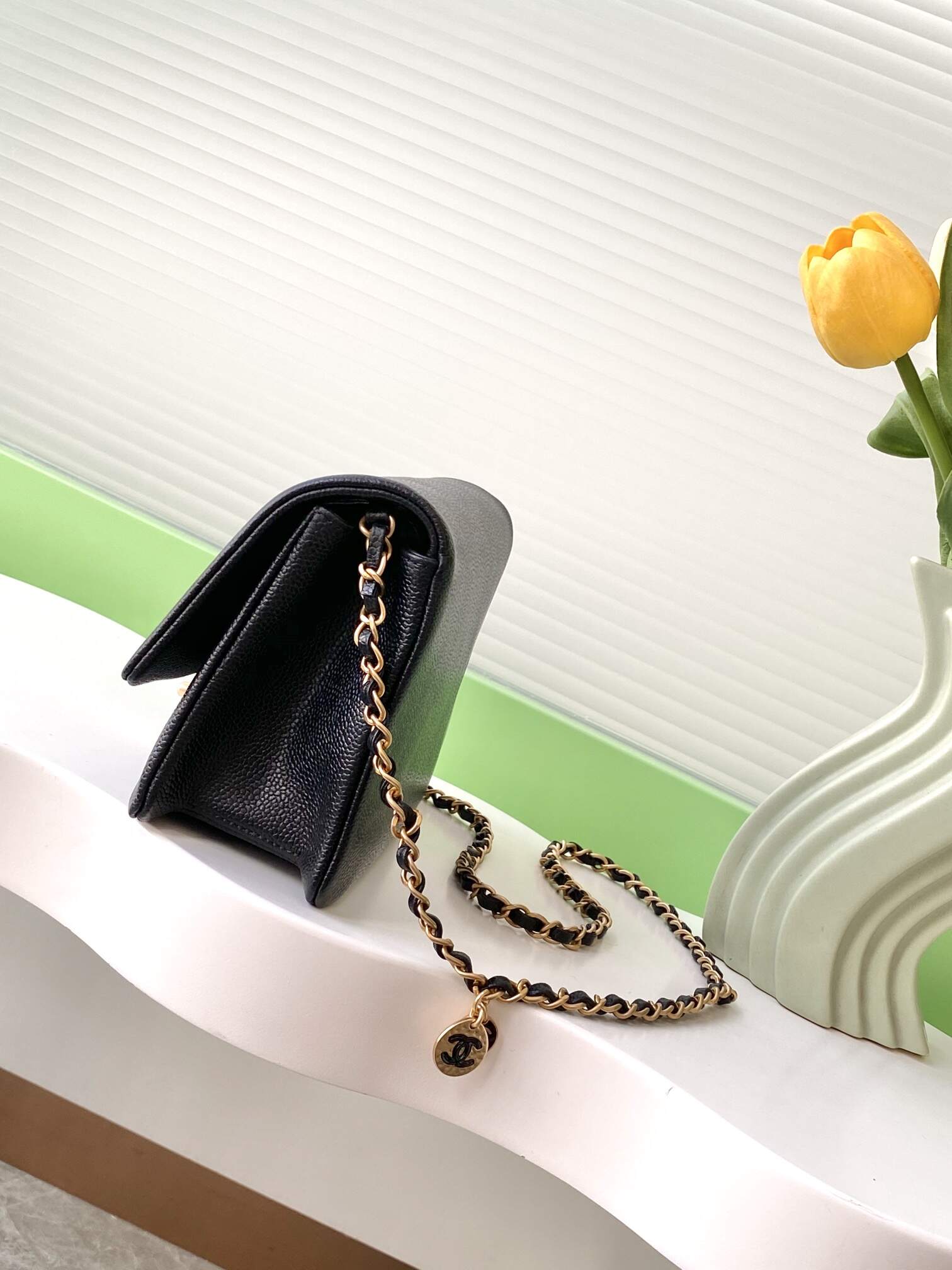 Chanel 24K CF Vintage Re-Edition - Timeless Elegance