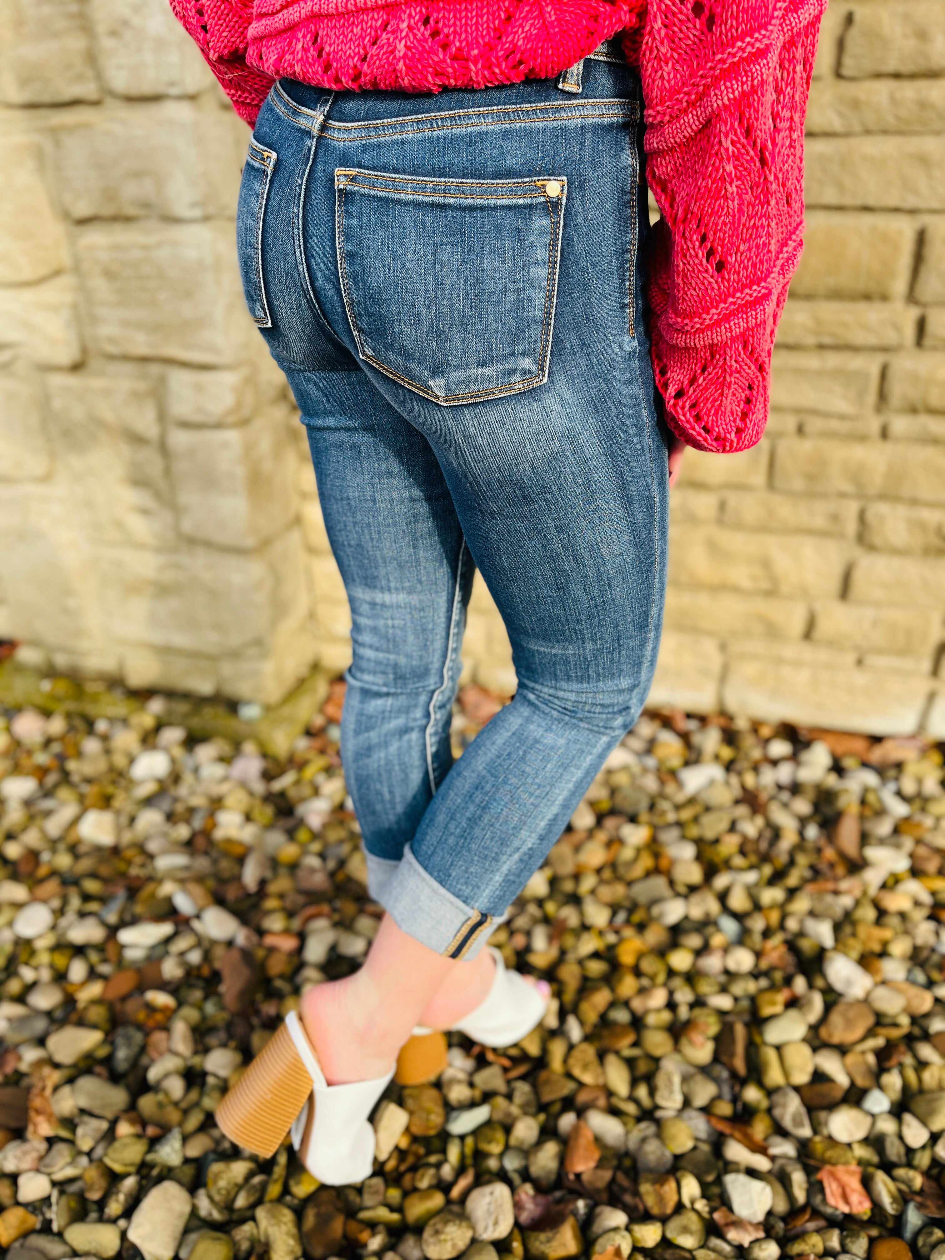 PLUS/REG Two in One Cuff This Way Skinny Jean / Capri