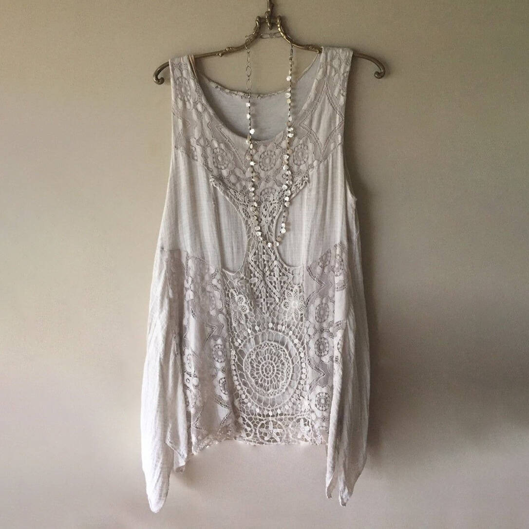 Vintage Lace Art Women's Linen Tank Top
