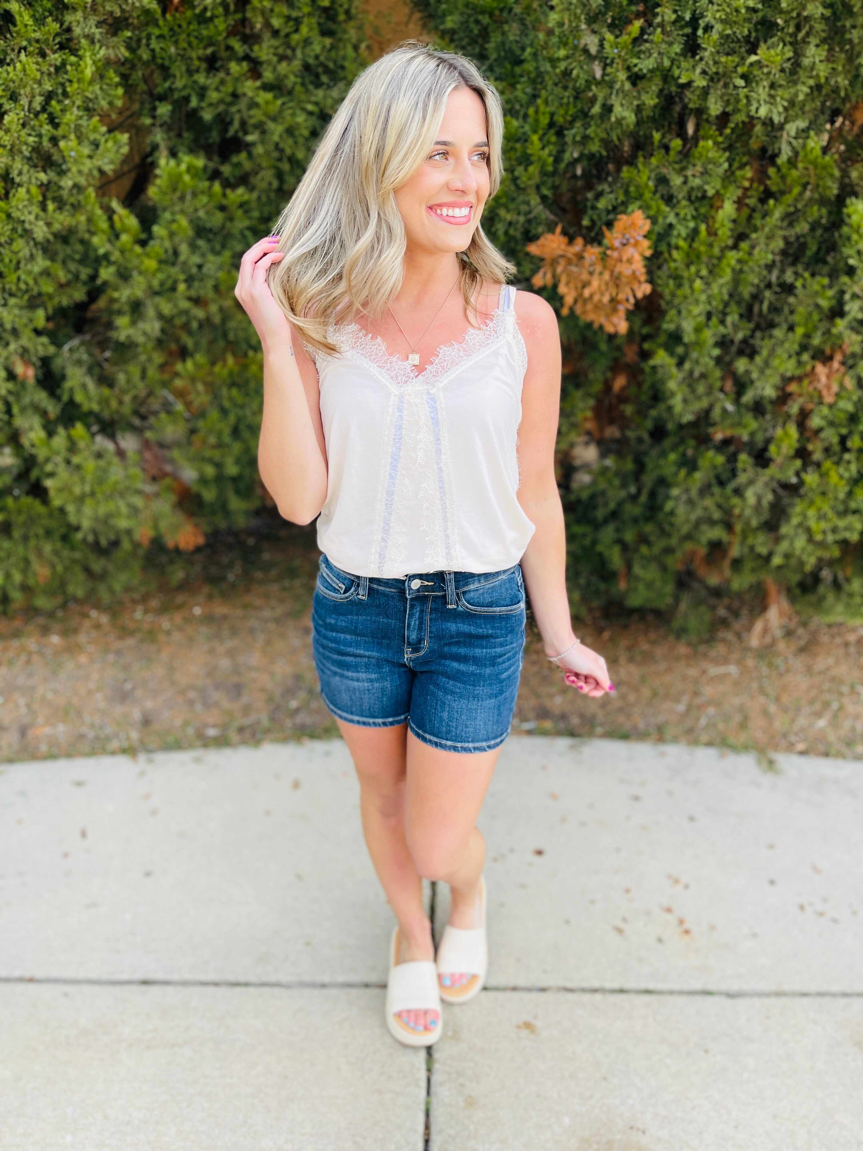 Plus/Reg Sweet Summertime Mid Rise Dark Wash Shorts