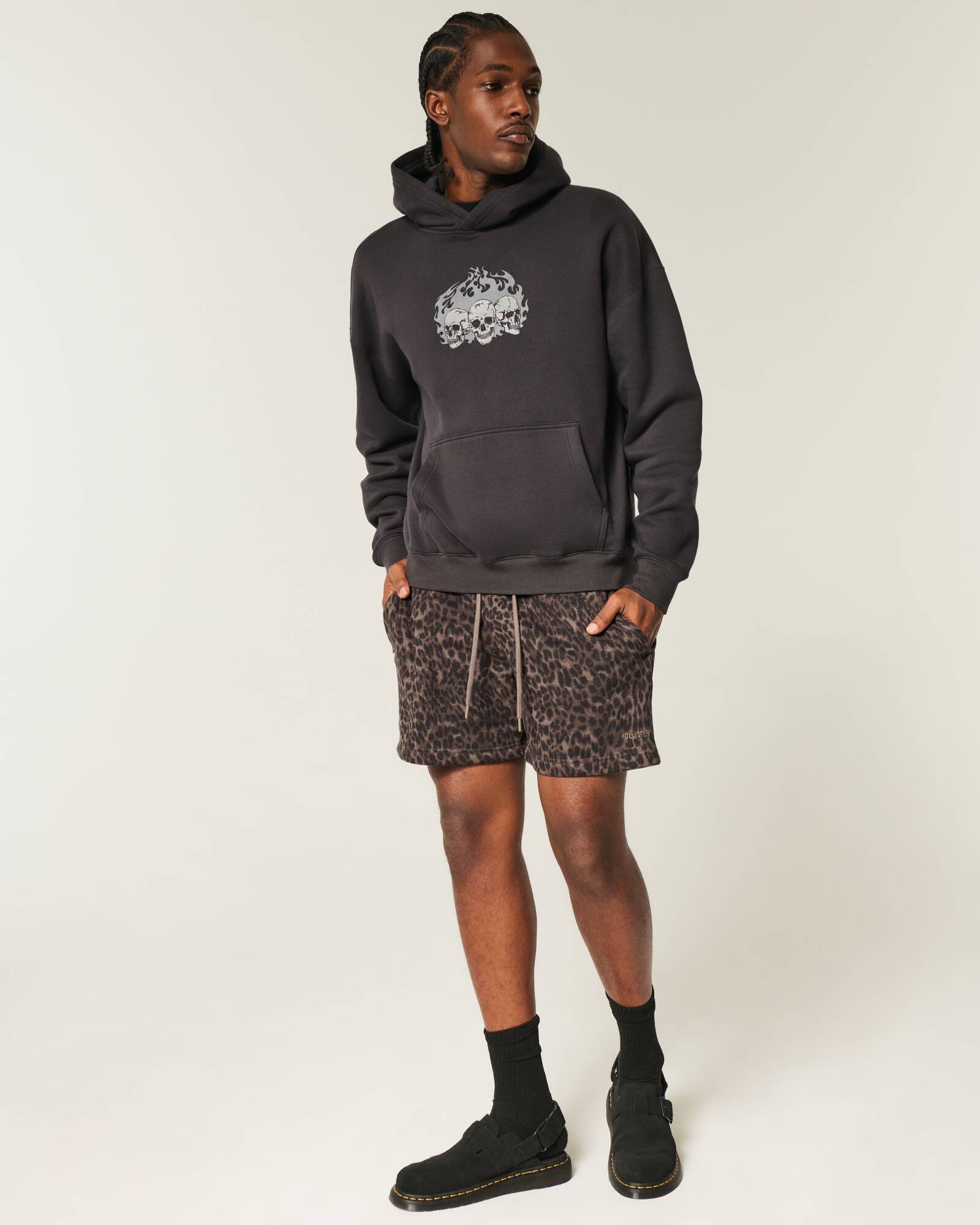 Mid-Thigh Camo Loose Fleece Shorts