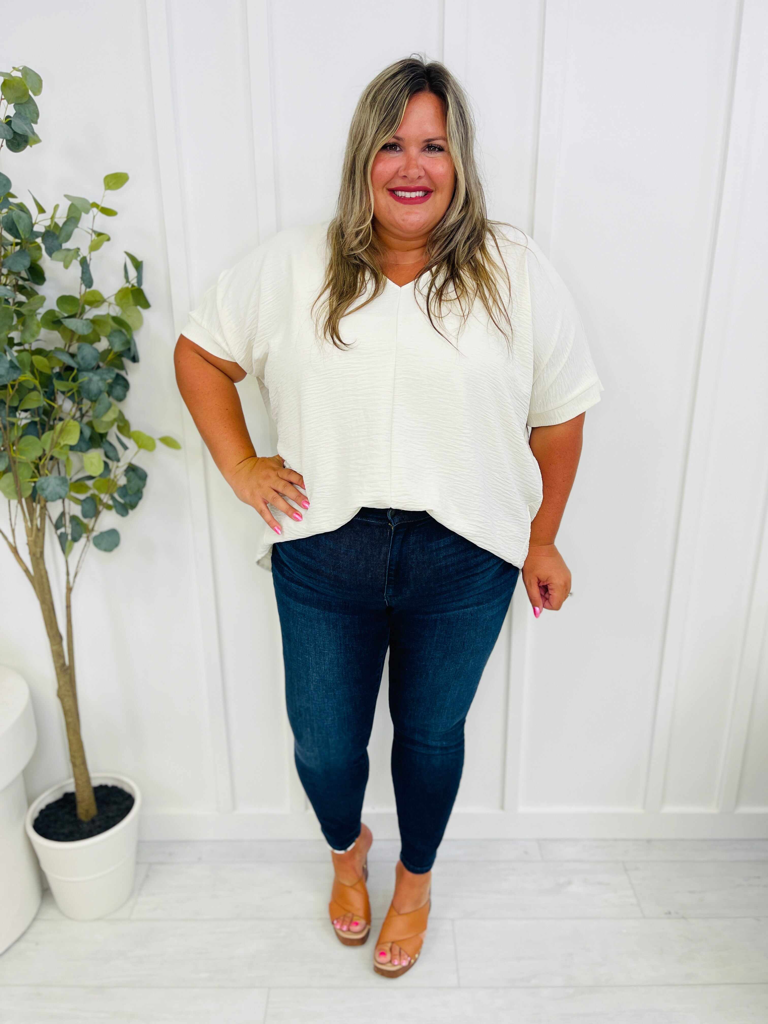 REG/CURVY Dreamland Midrise Skinny Jeans Best Selling