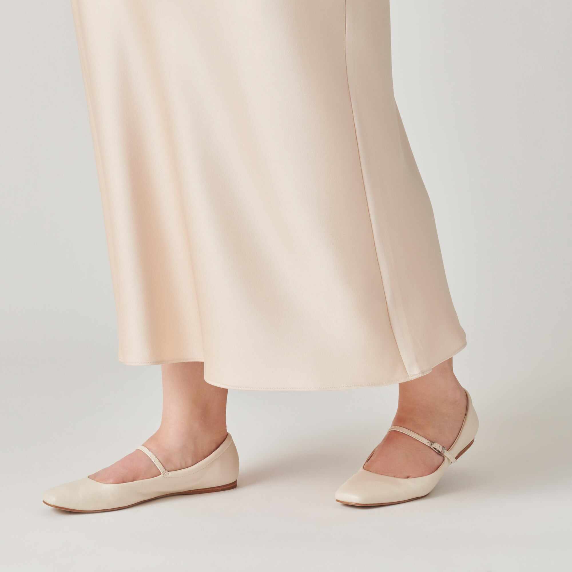 REYES BALLET FLATS IVORY LEATHER
