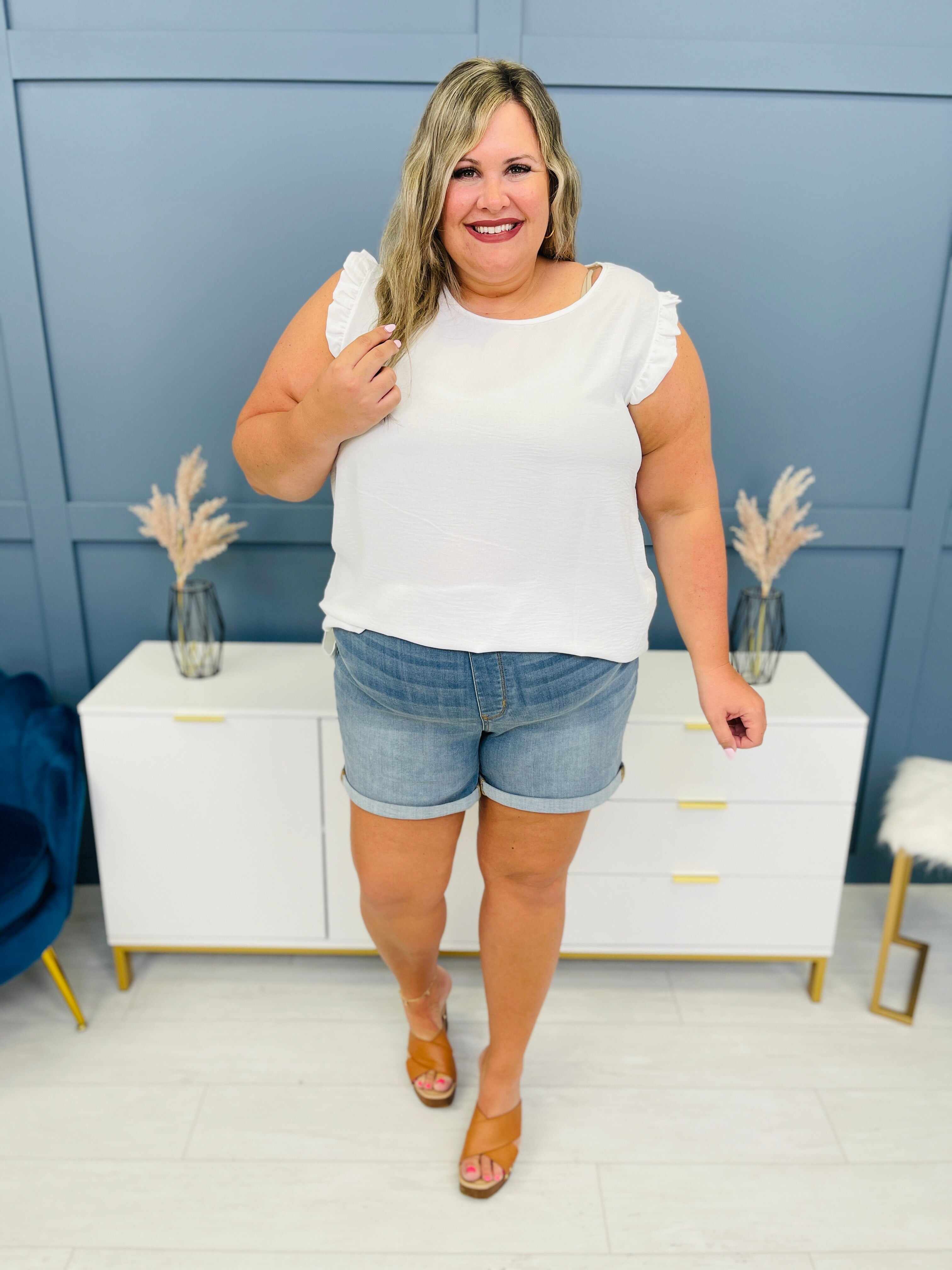 REG/CURVY Pull Ahead Pull On Elastic Waistband Shorts