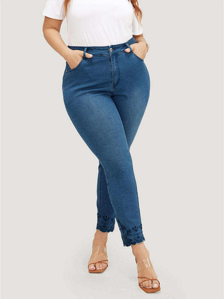 Very Stretchy High Rise Medium Wash Embroidered Scalloped Hem Jeans