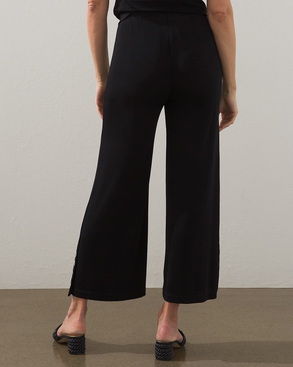 Button-Hem Crops