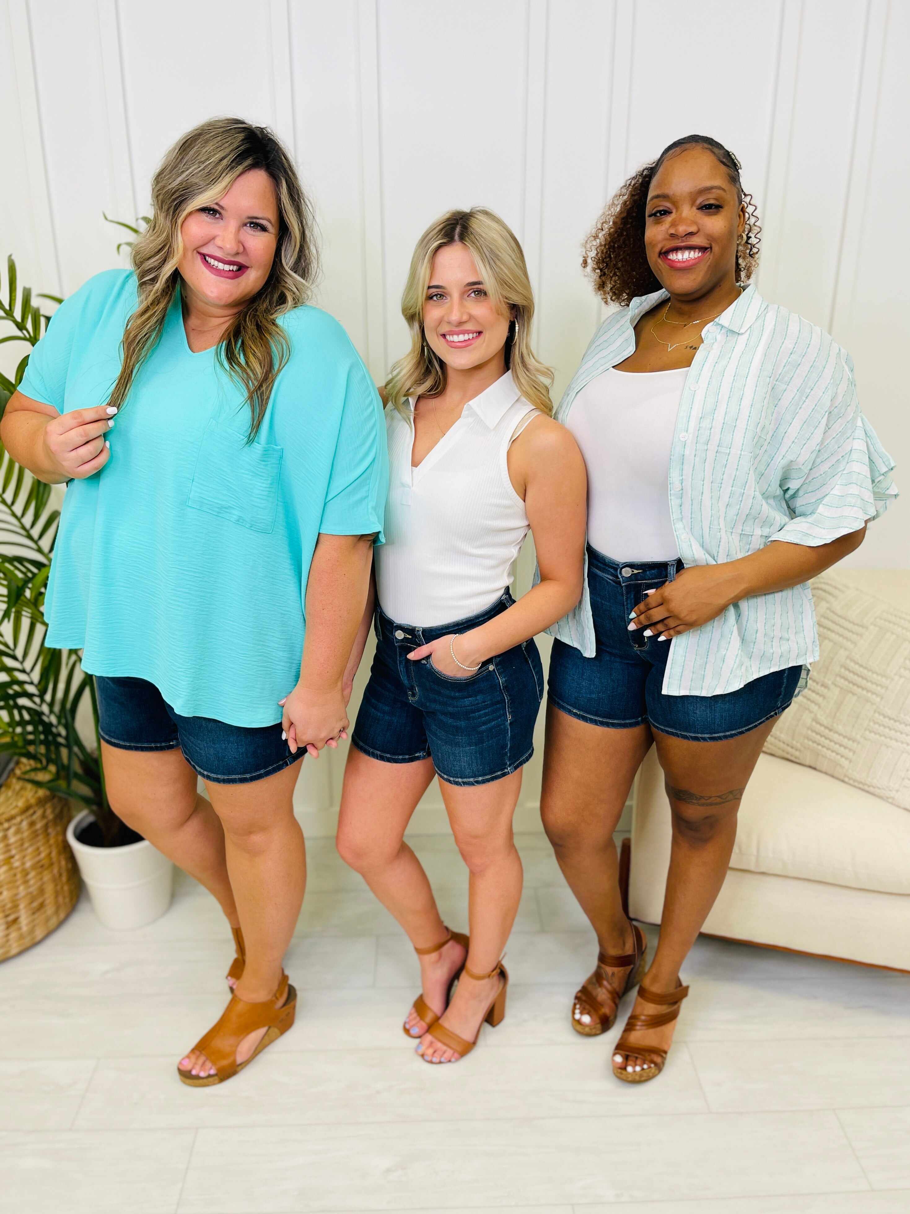 Plus/Reg Sweet Summertime Mid Rise Dark Wash Shorts