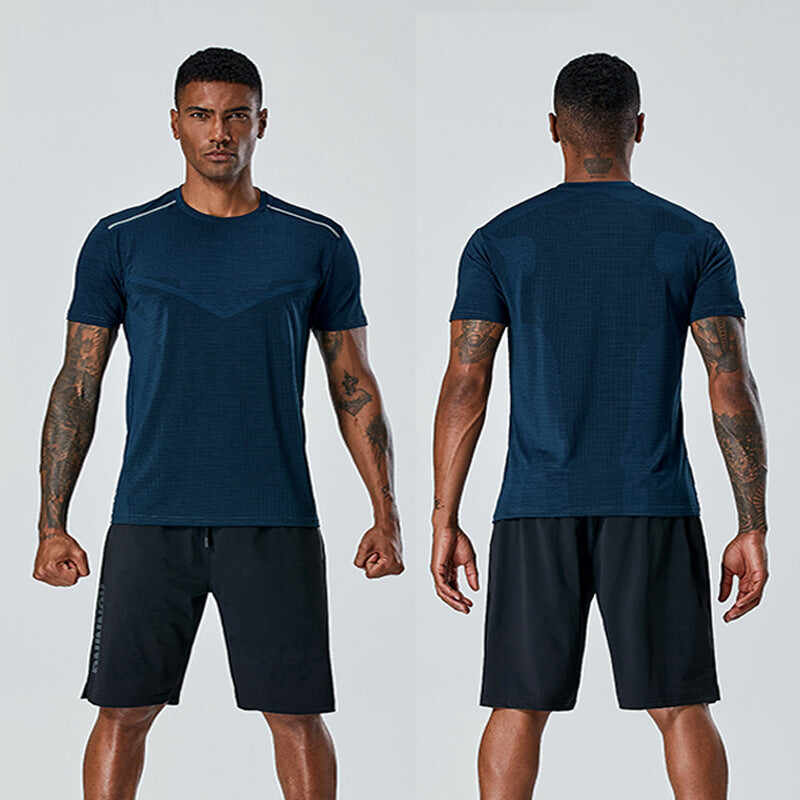 Quick-drying T-shirts for men and women