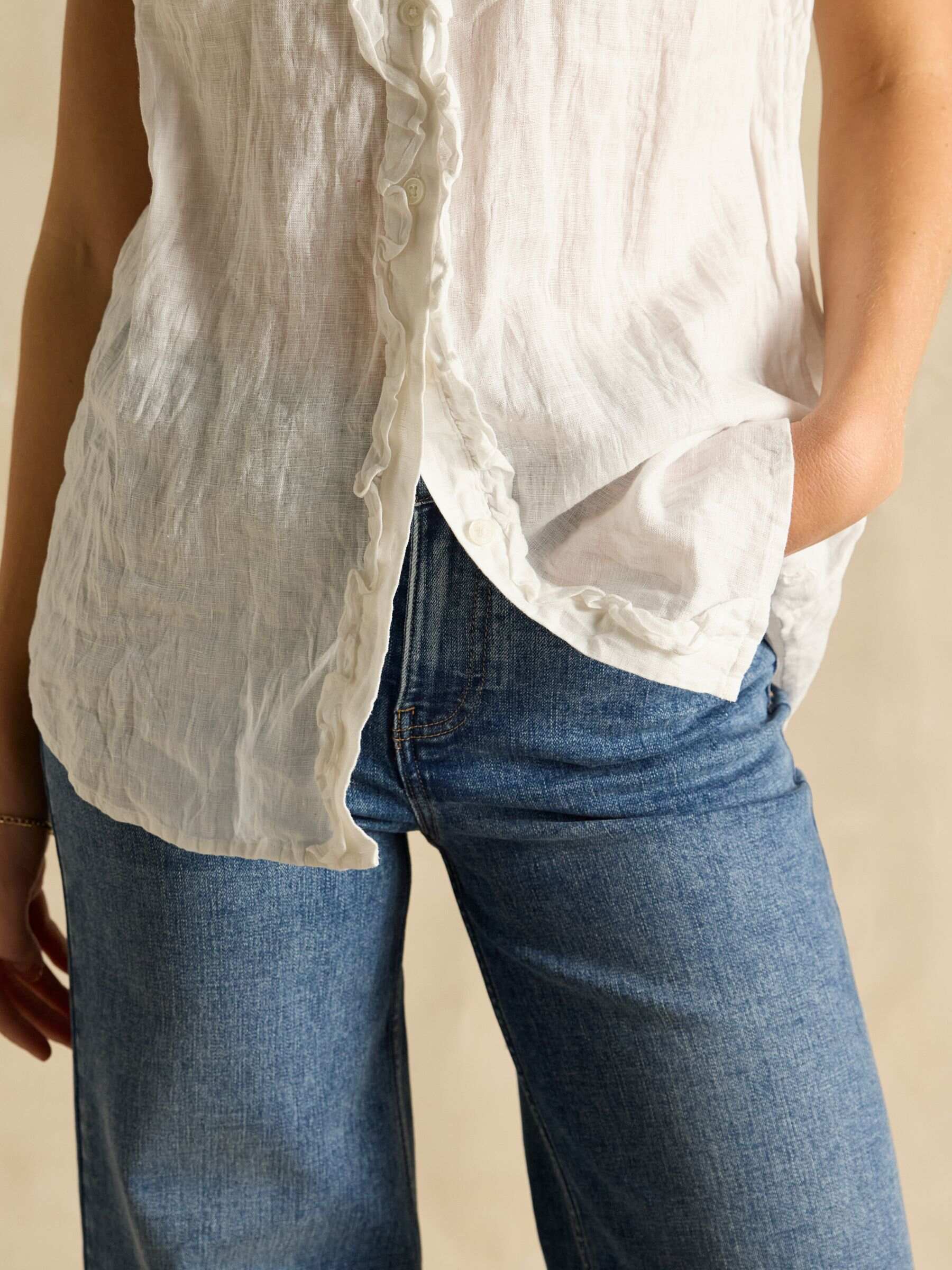 Selene Blue 100% Linen Sleeveless Shirt