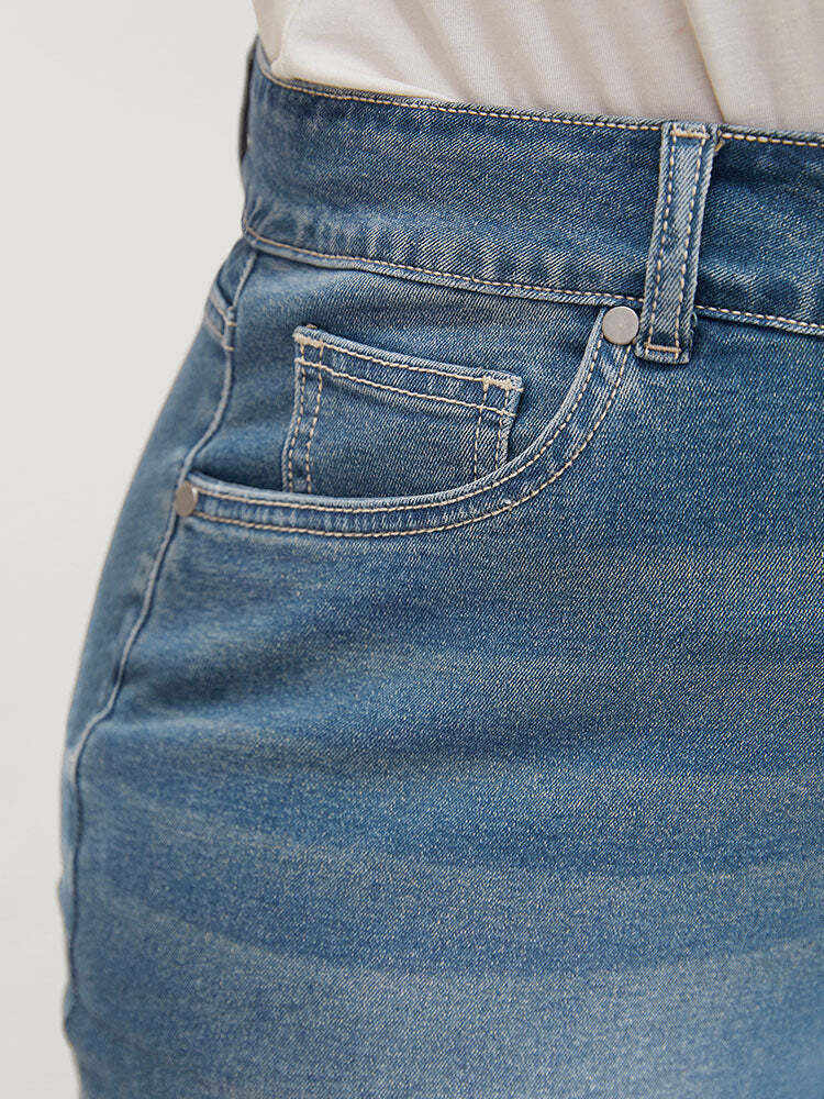 Skinny Very Stretchy High Rise Medium Wash Cropped Jeans