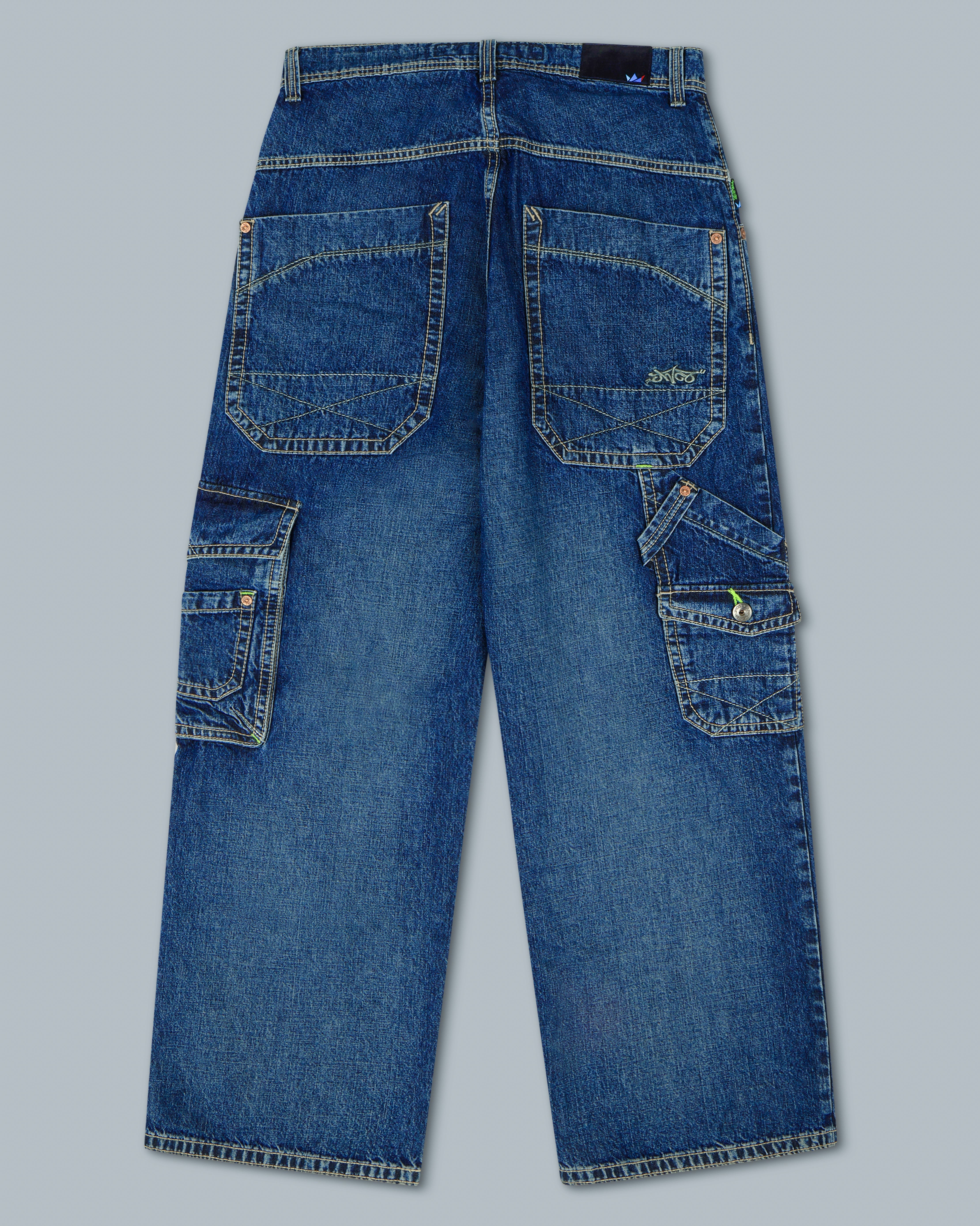 W Torque Cargo Carpenter. 23