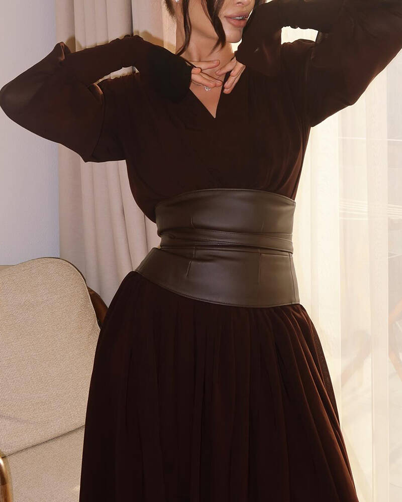 Women's solid color waist slimming elegant dress