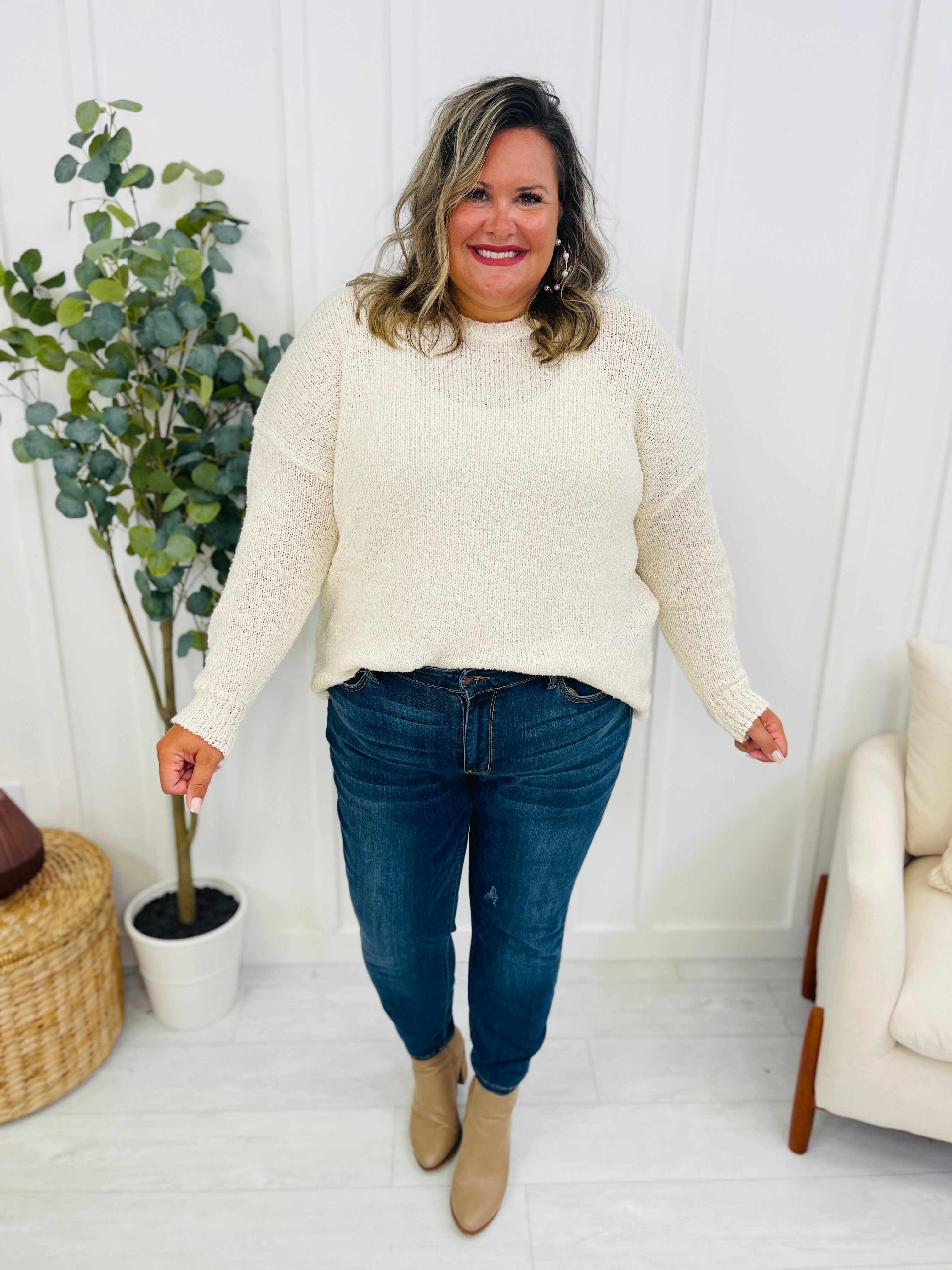 Mid Rise Plus/Reg Everyday Essential Relaxed Fit Jeans - Multiple Inseams!