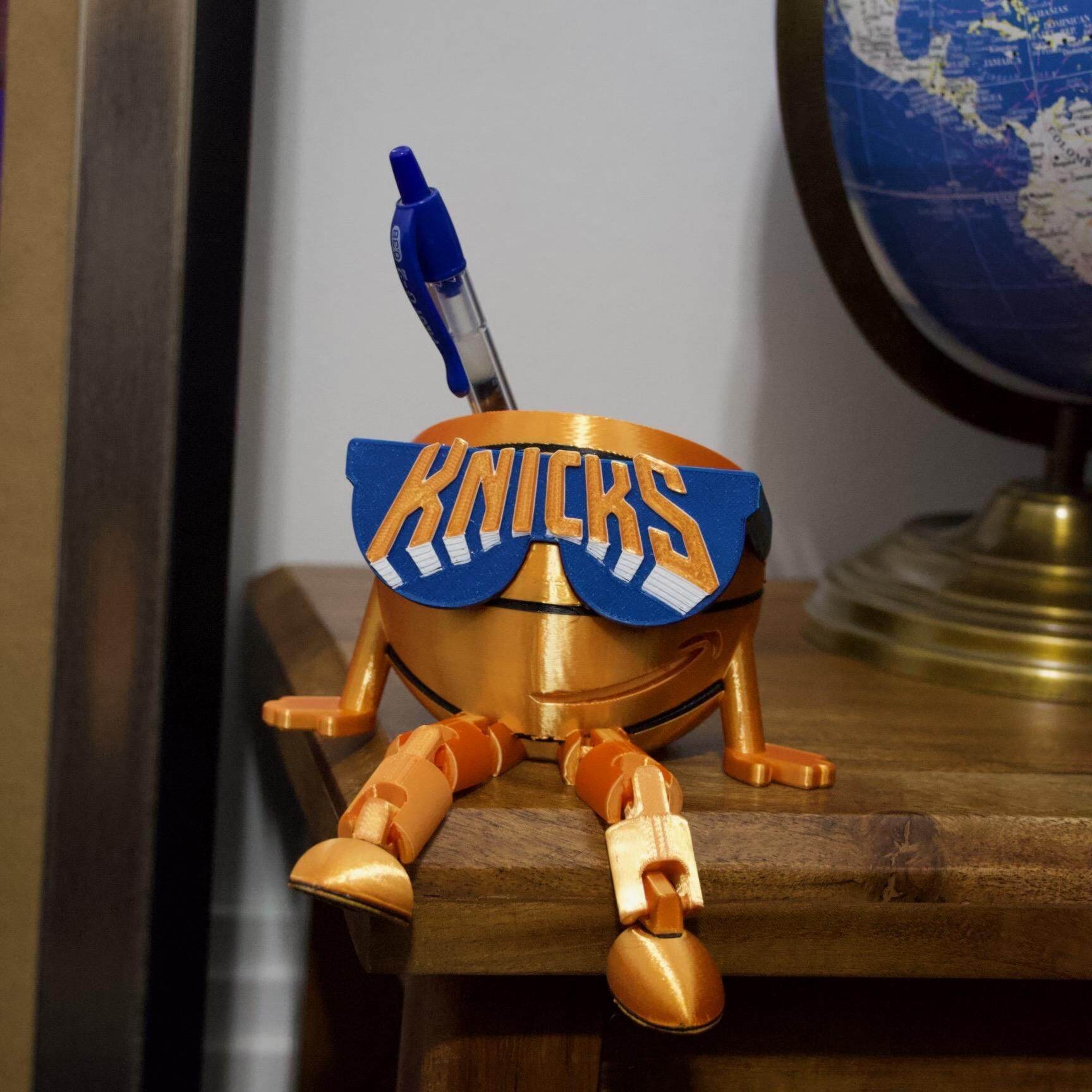 Basketball NY Figurine with Magnetic Hat and Hidden Storage